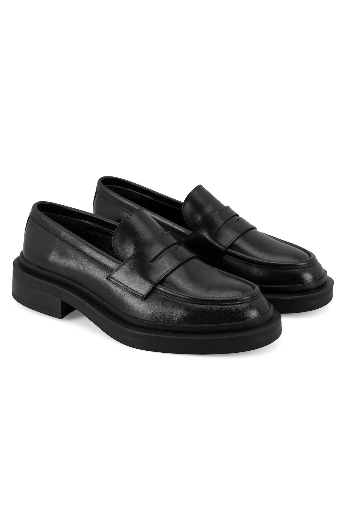 کفش زنانه LOAFER چرمی سیاه دنیس دسا Desa
