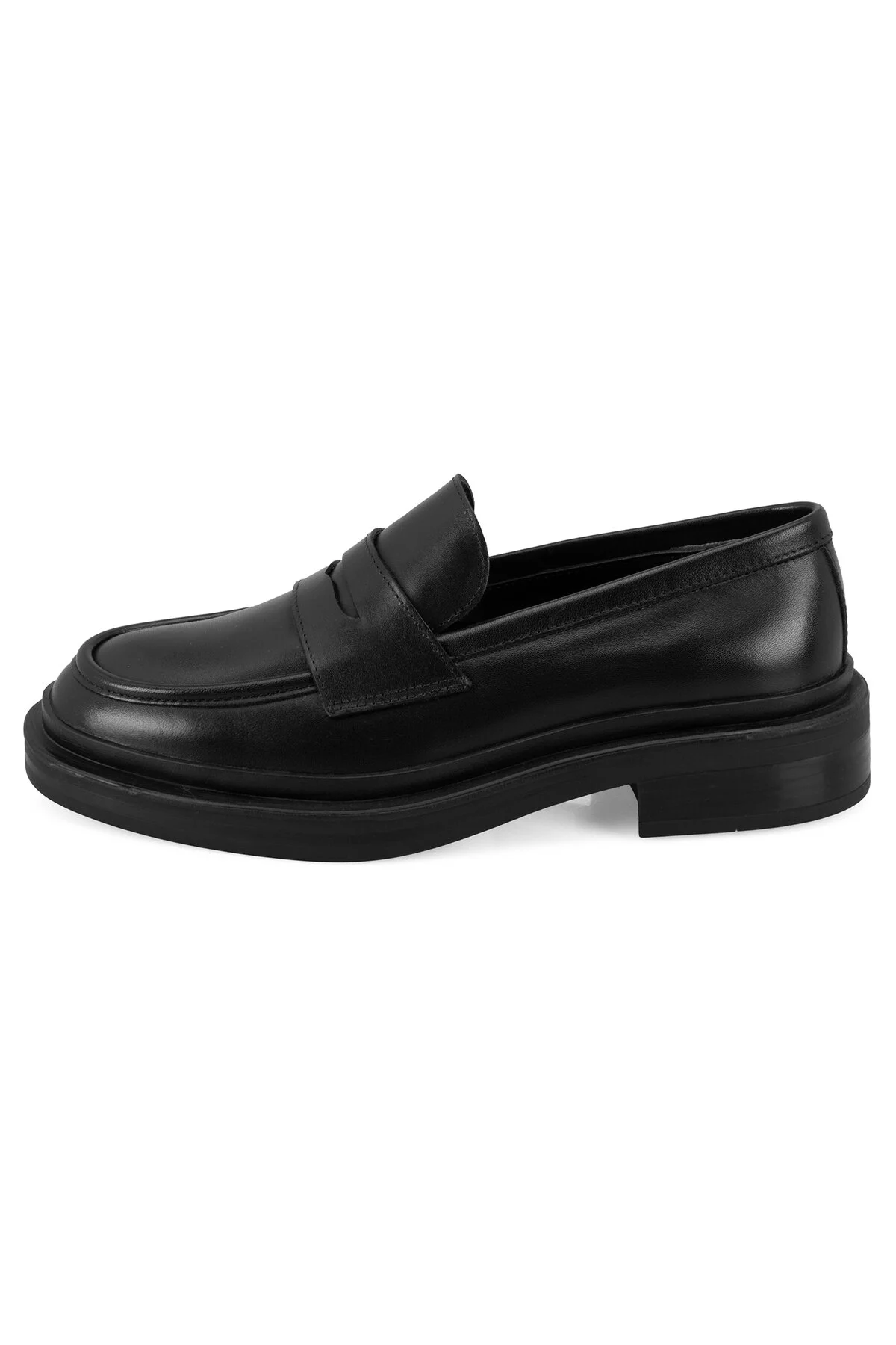 کفش زنانه LOAFER چرمی سیاه دنیس دسا Desa