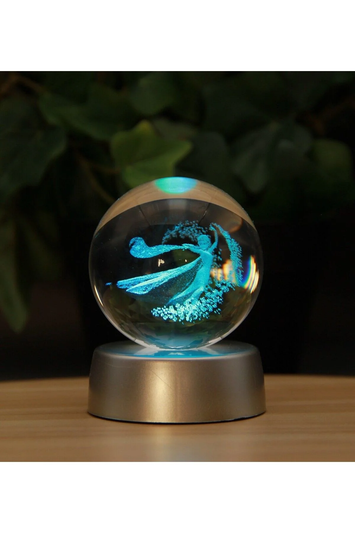گوی برفی شیشه منجمد شده و سه بعدی کریستالیزه ELSA GLOBE از ترکیه HEDİYEBİZİZ