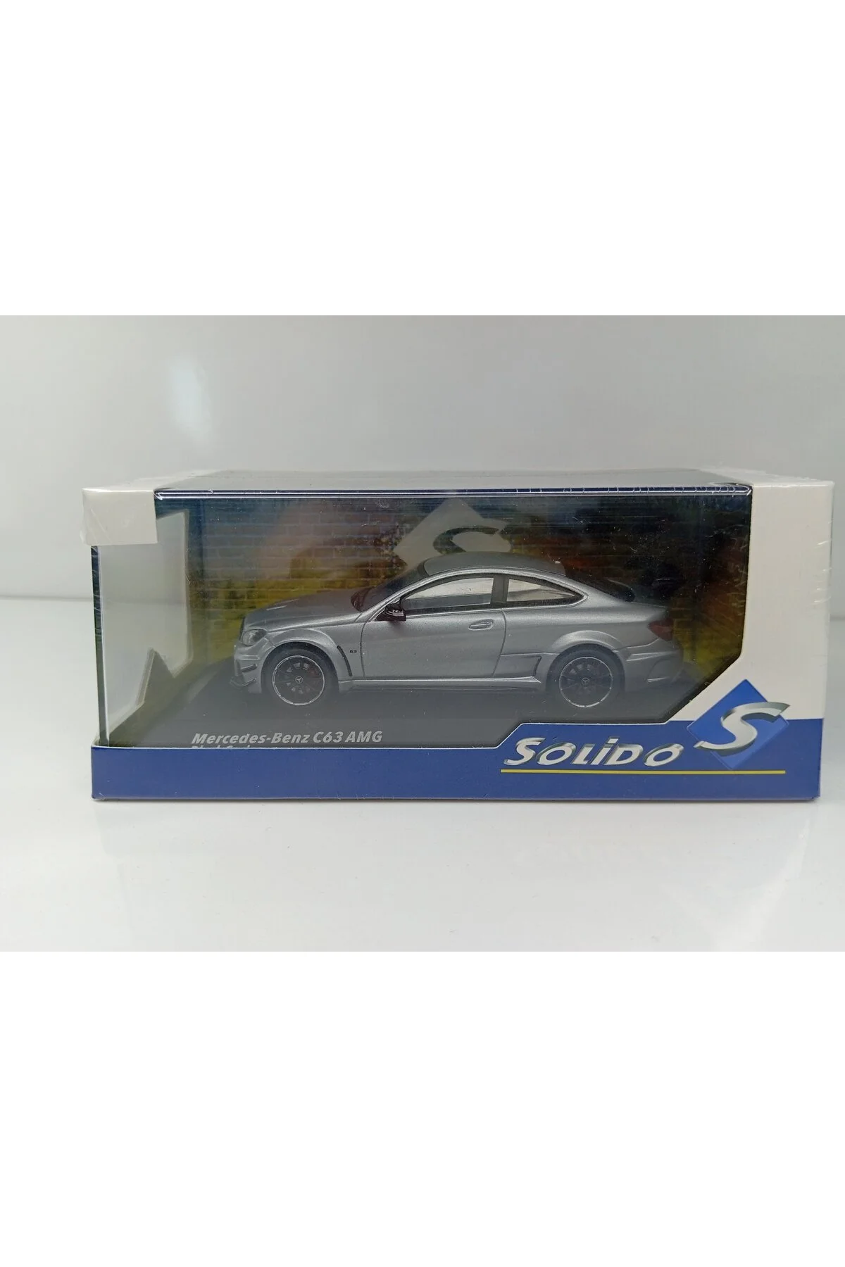 مدل خودرو 1:43 مرسدس بنز C63 AMG CASE BOXED12 سانتی متر Solido
