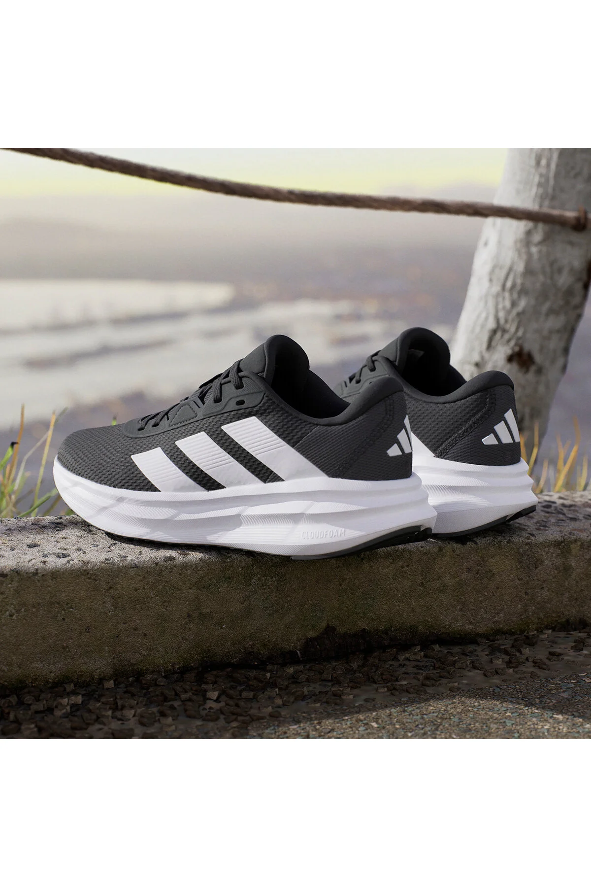 کفش زنانه Galaxy 7 W سیاه رانینگ آدیداس adidas
