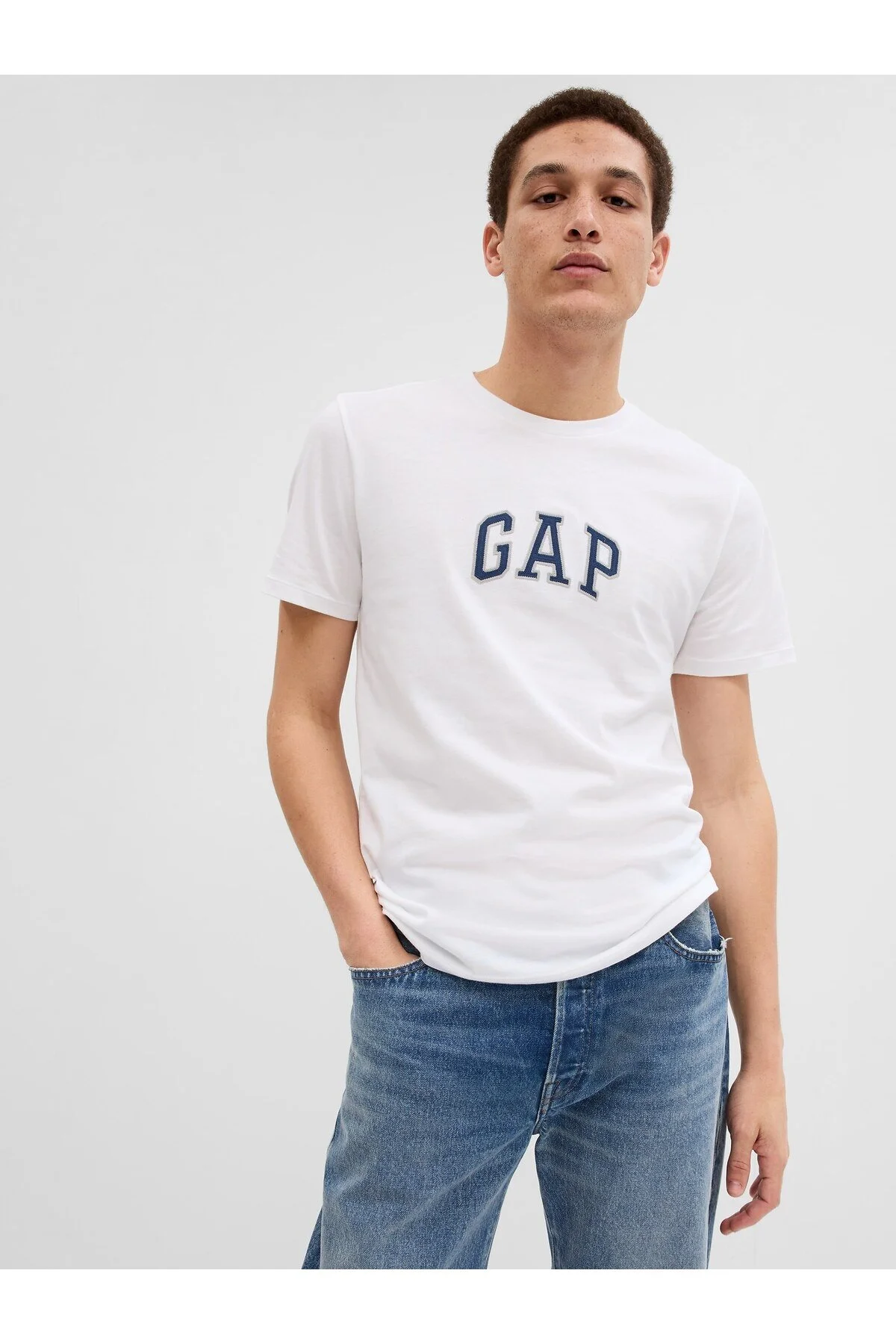 تی شرت آرم سفید مردان GAP