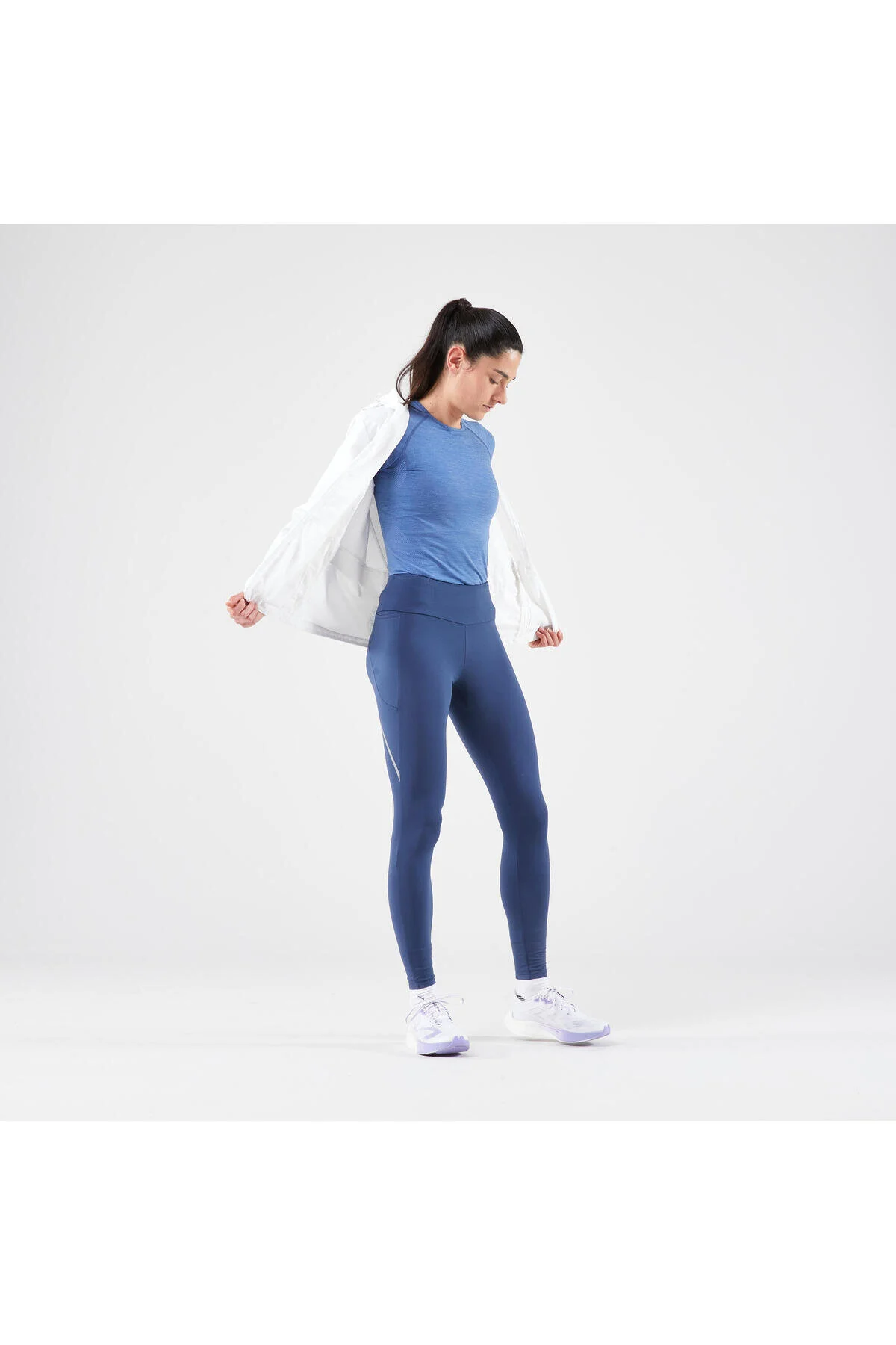 بارانی و بادگیر ورزشی سفید زنانه باران 100 رانینگ می شود دکتلون Decathlon