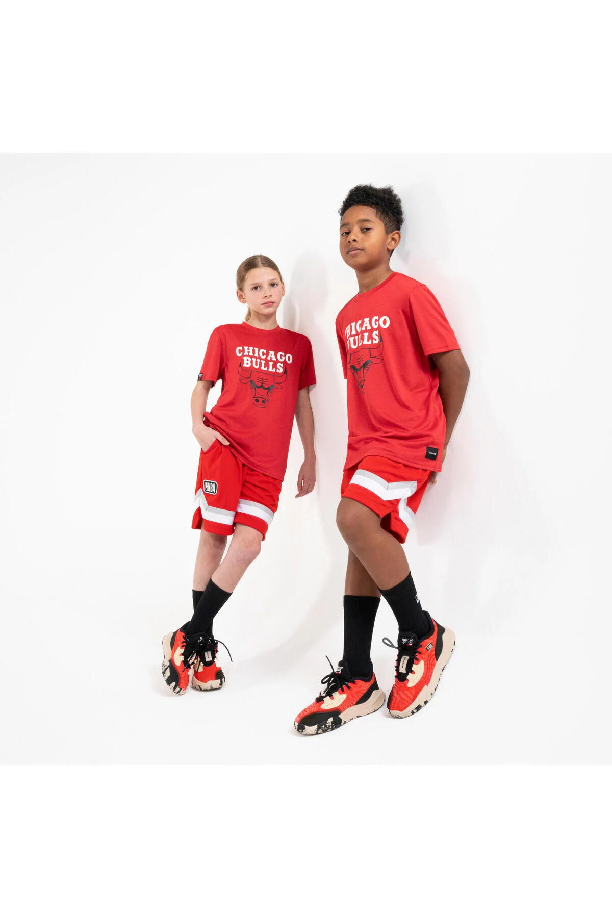 کفش دخترانه پسرانه یونیسکس ورزشی قرمز ان Nba Chicago Bulls Fast 900 Low 1 بسکتبال دکتلون Decathlon