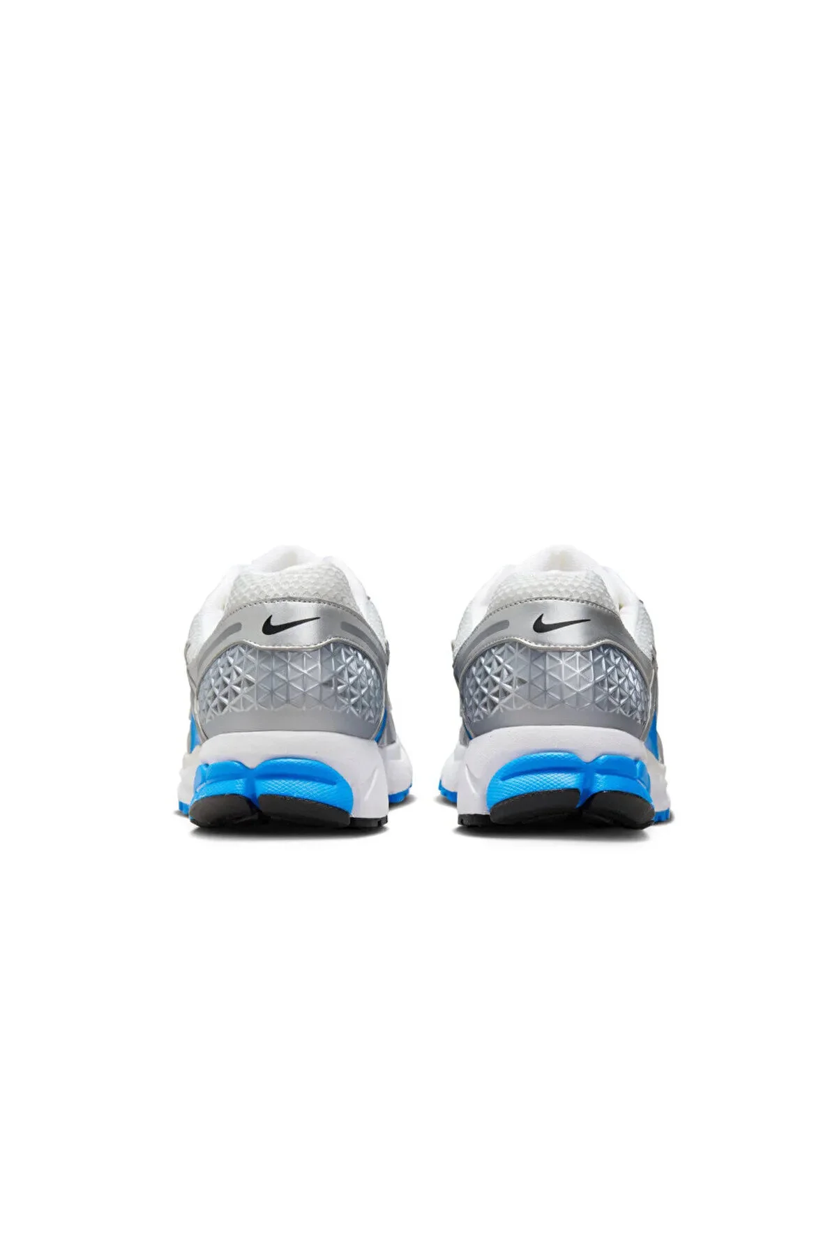 کفش پیاده روی مردانه ZOOM VOMERO 5 FJ4151 100 ورزشی نایک Nike