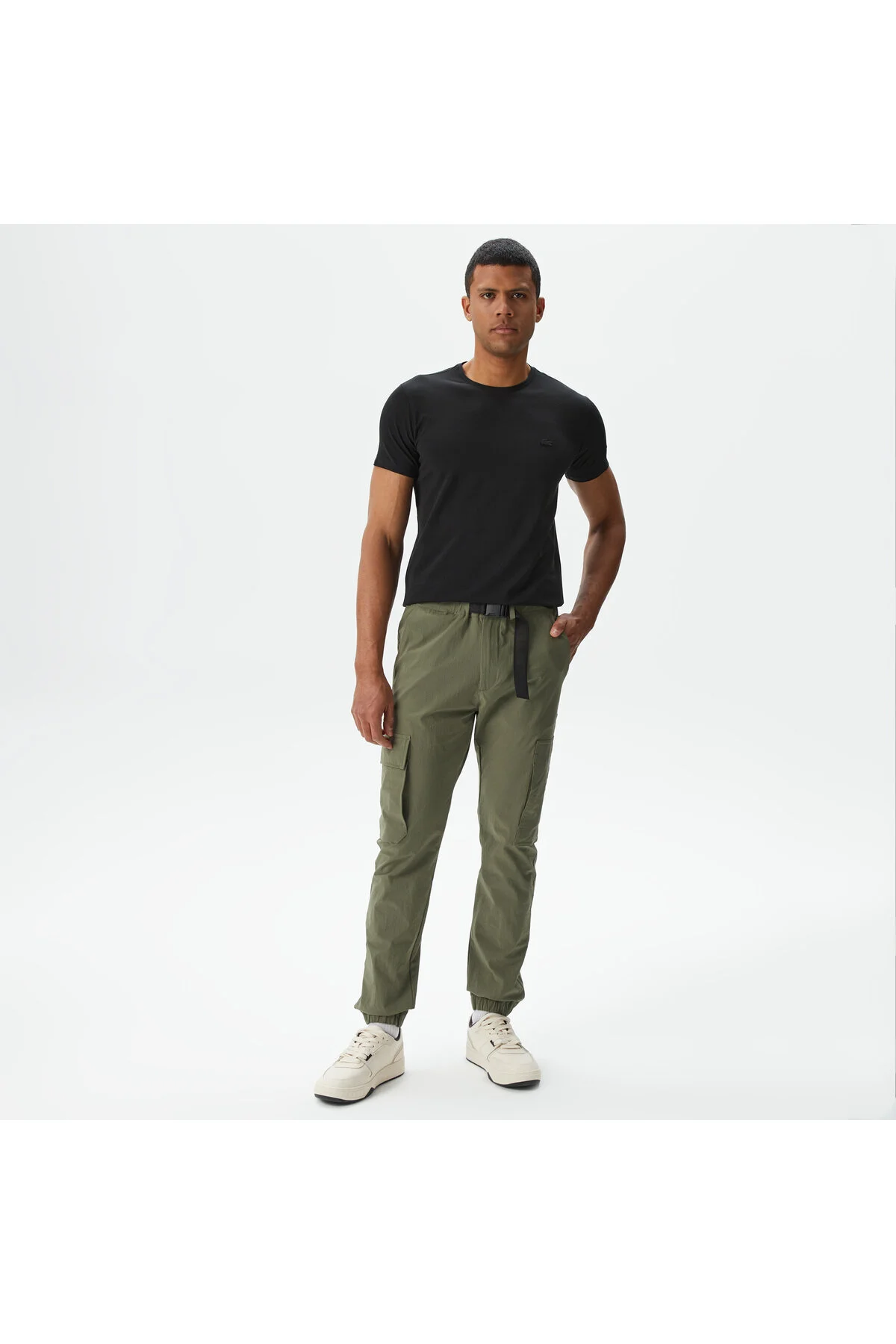 شلوار سبز مردانه آرام و مناسب لاگوست Lacoste