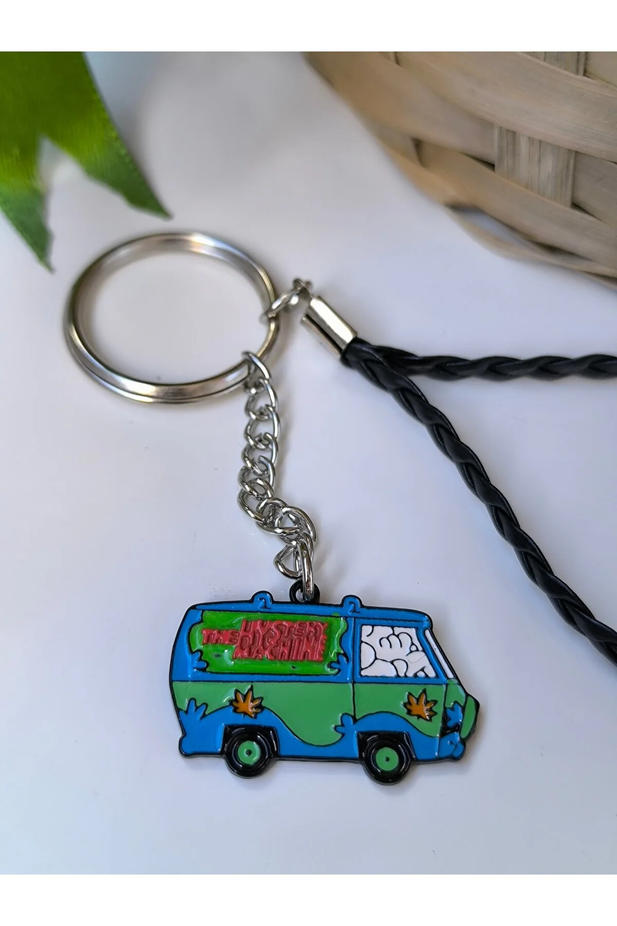 جلیقه کلید SCOOBY DOO MYSTERY MACHINE CHAIN CAR دستگاه رمز و راز Esey Dizayn