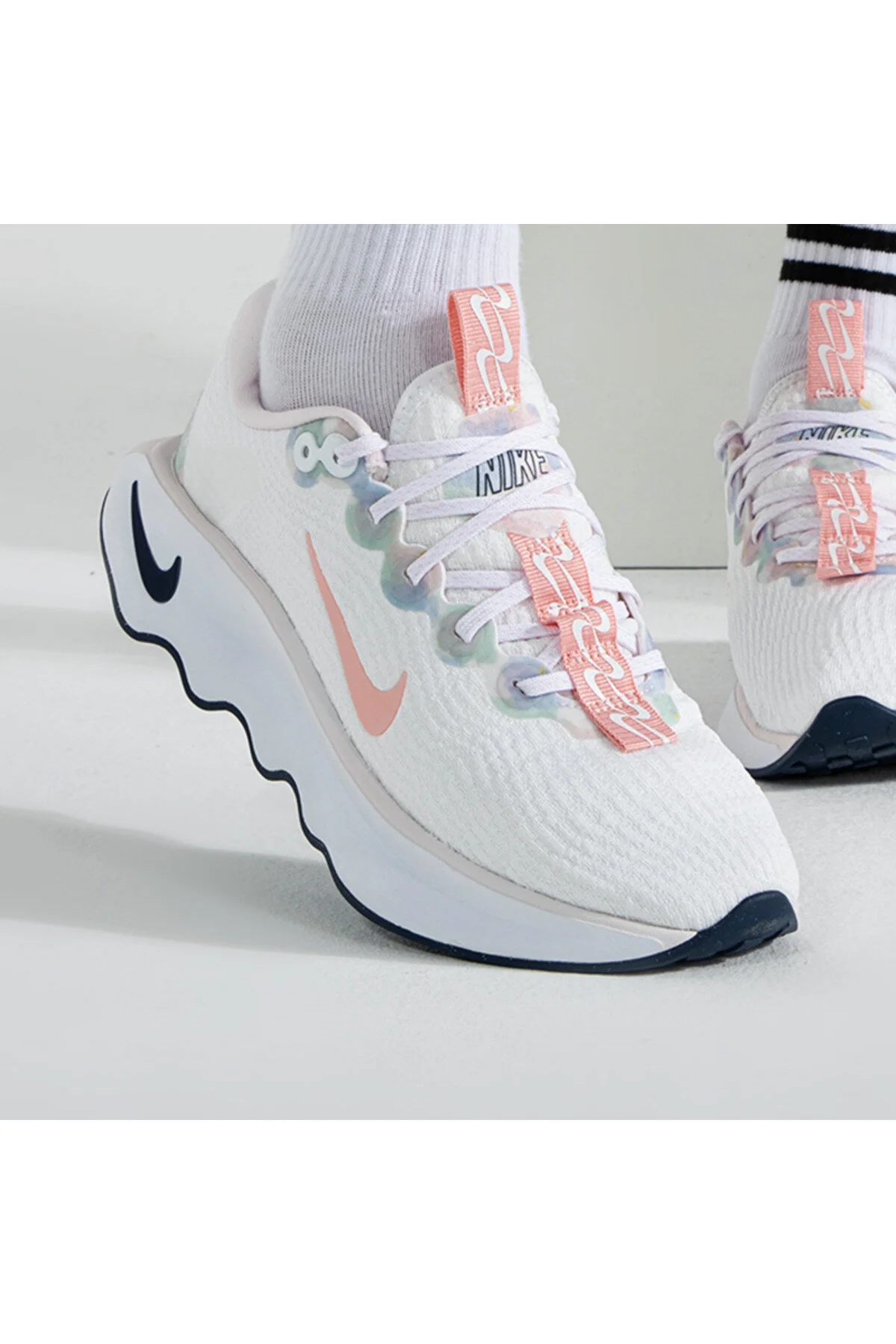 کفش زنانه Motiva Prm 'Pearl Pearl Pink' نایک Nike