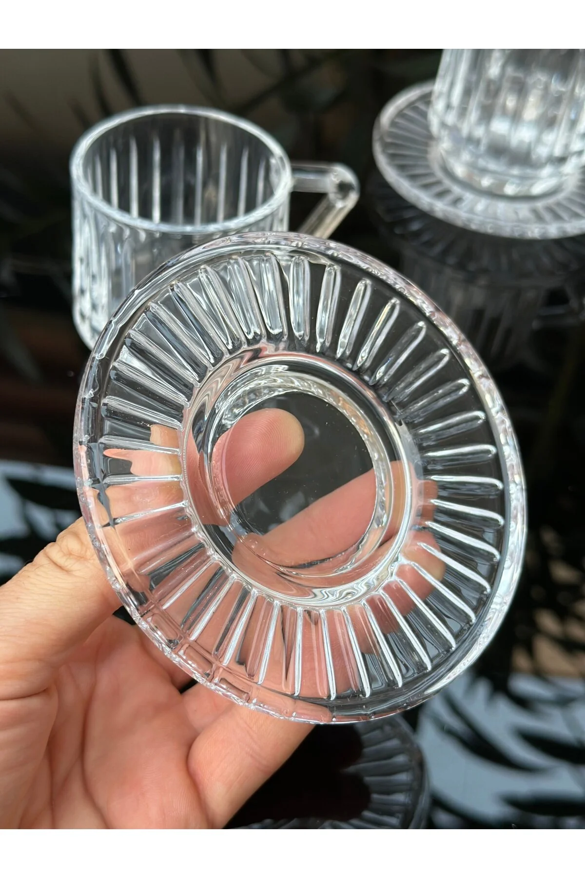 فنجان چای سفید چایی خوری لوکس شیشه ای ماس و Neskafe  AROW