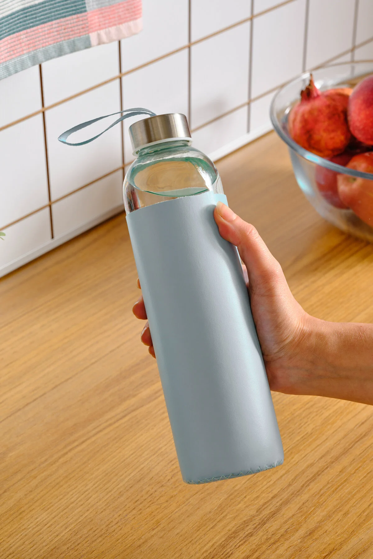 پارچ و تنگ بطری آب شیشه ای چرمی 750 میل آبی کاراجا Karaca