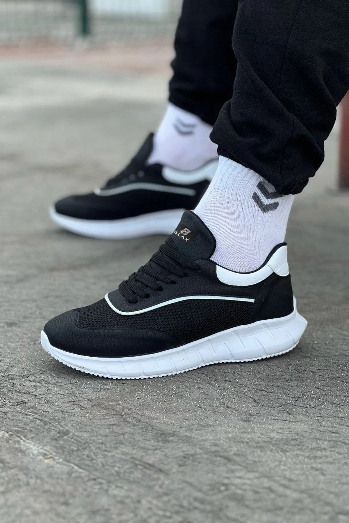 کفش پیاده روی ورزشی مشکی مردانه WG062 سفید TRIKO گالن Wagoon