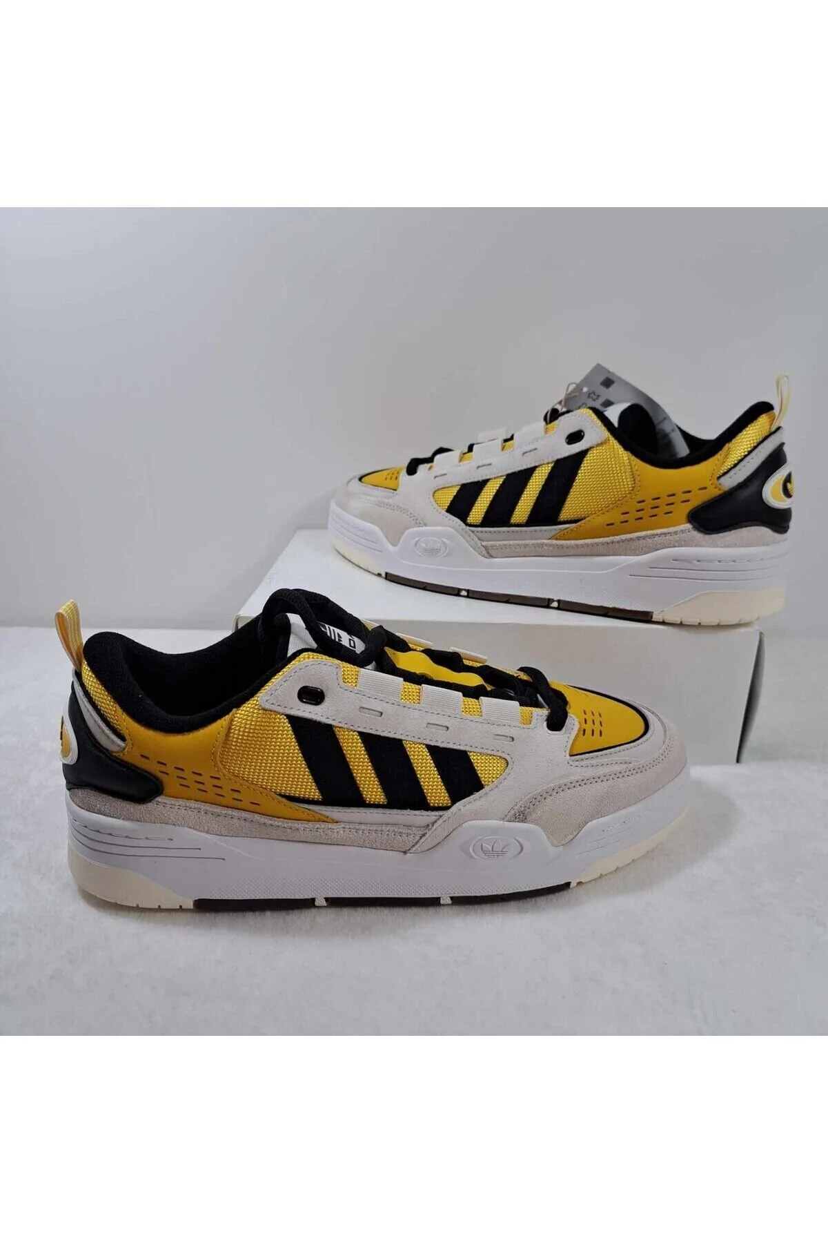 کفش مردانه زنانه یونیسکس نام آدیداس adidas