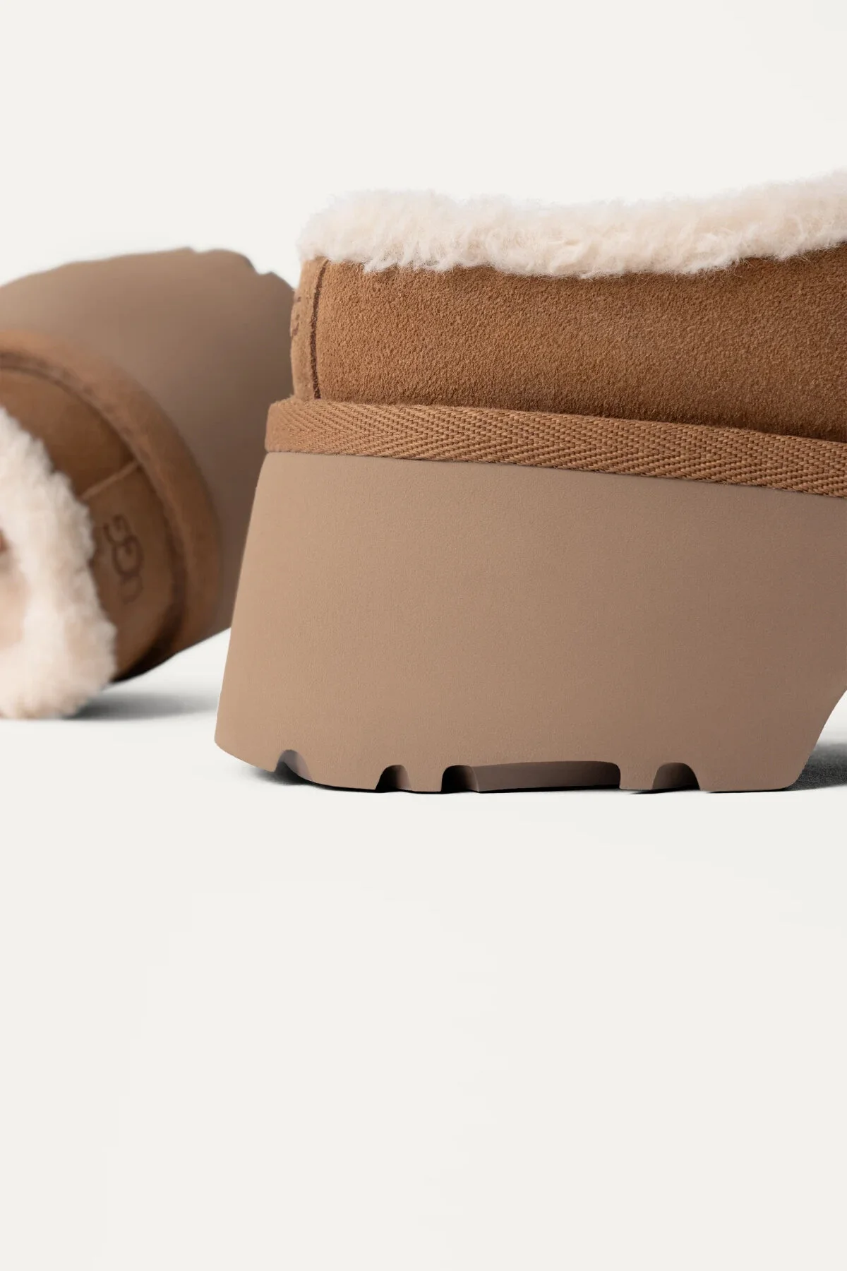 دمپایی زنانه زن تابا 1162510 یو جی جی UGG