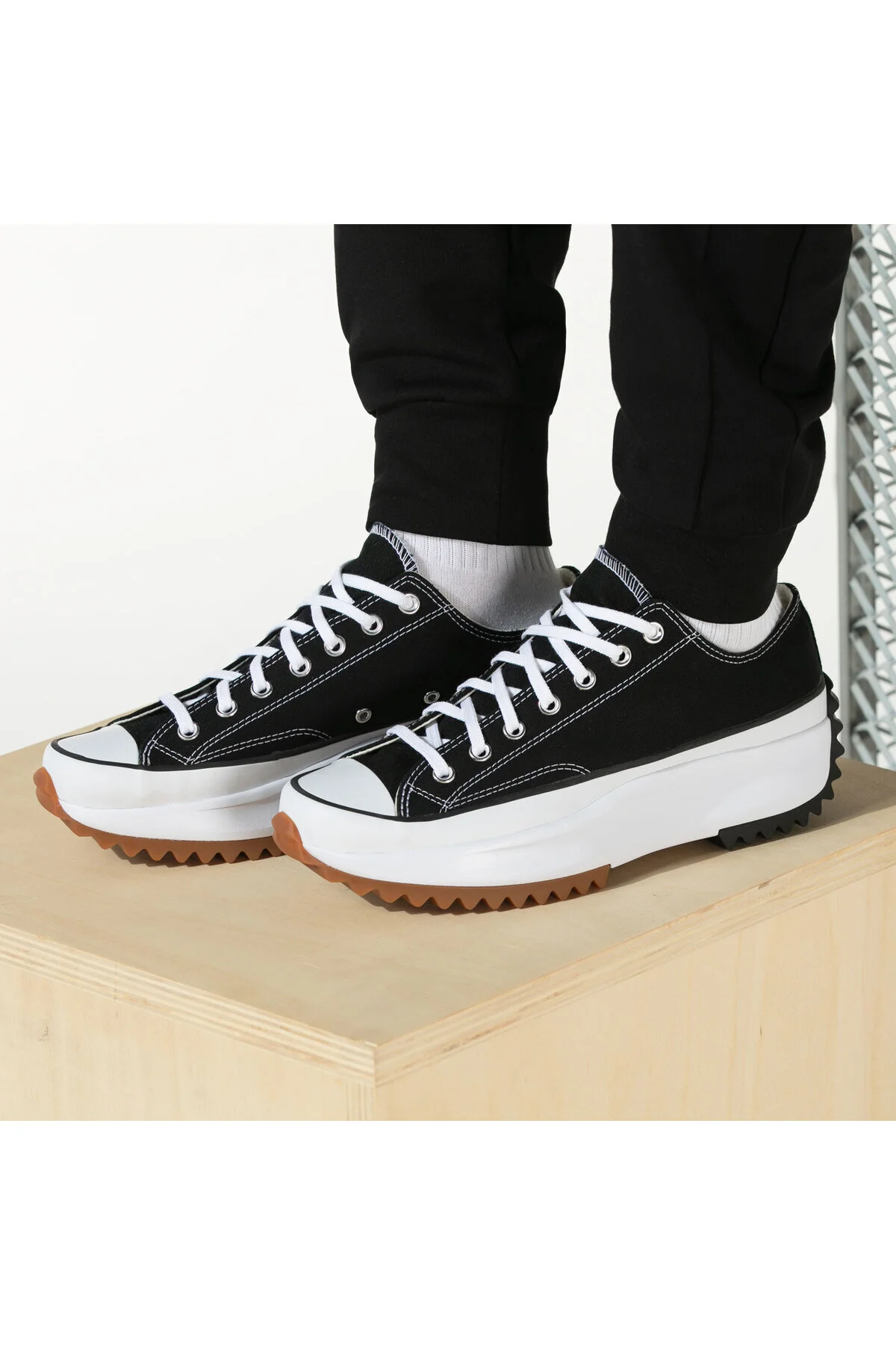 کفش دو و تمرین ورزشی مشکی یونیسکس پلتفرم STAR HIKE RUN کانورس Converse