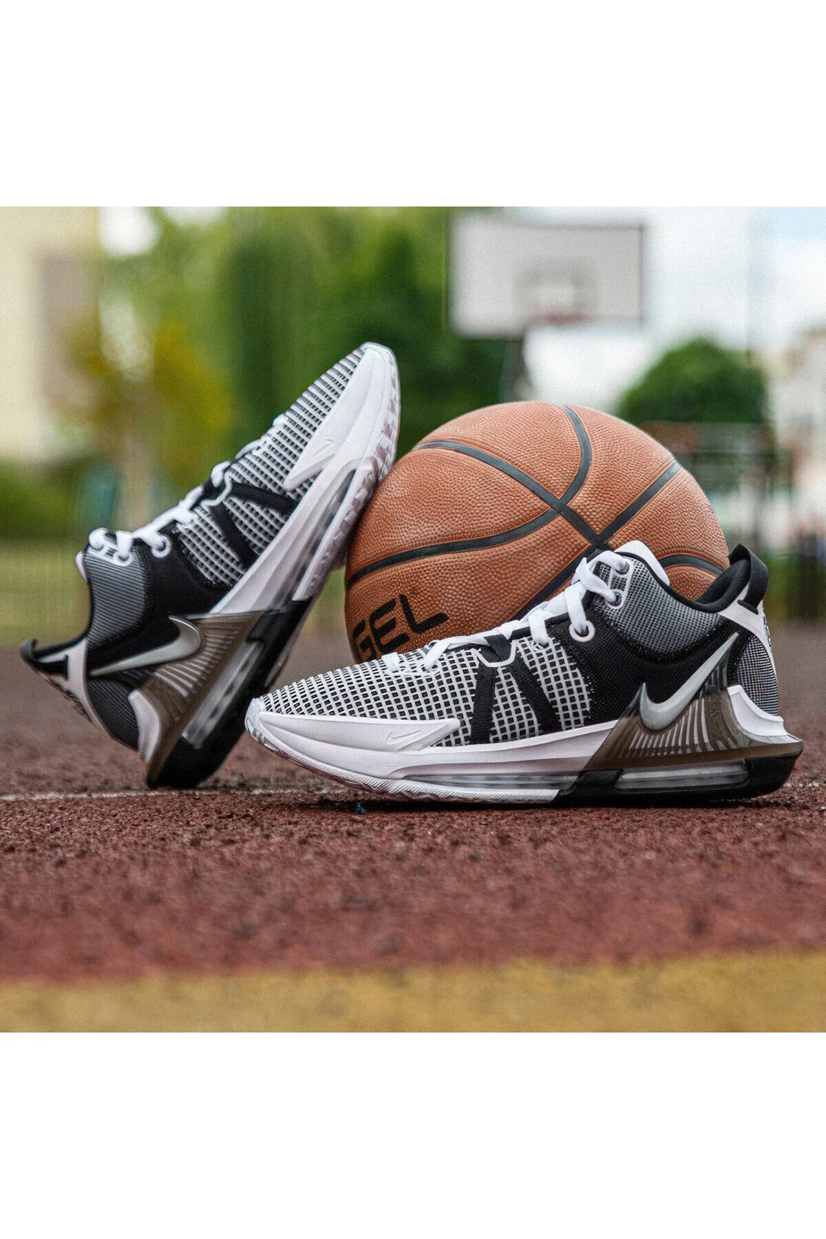 کفش بسکتبال مردانه LEBRON شاهد VII SPORMOON نایک Nike