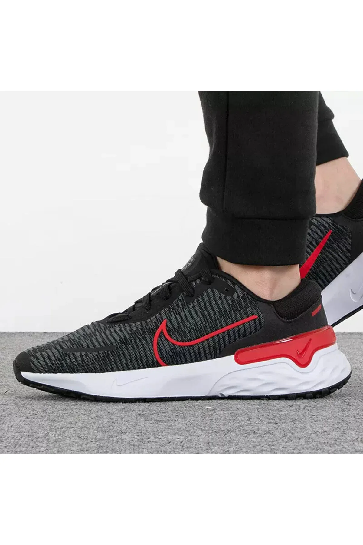 کفش پیاده روی مردانه RUN 4 SPORMOON نایک Nike