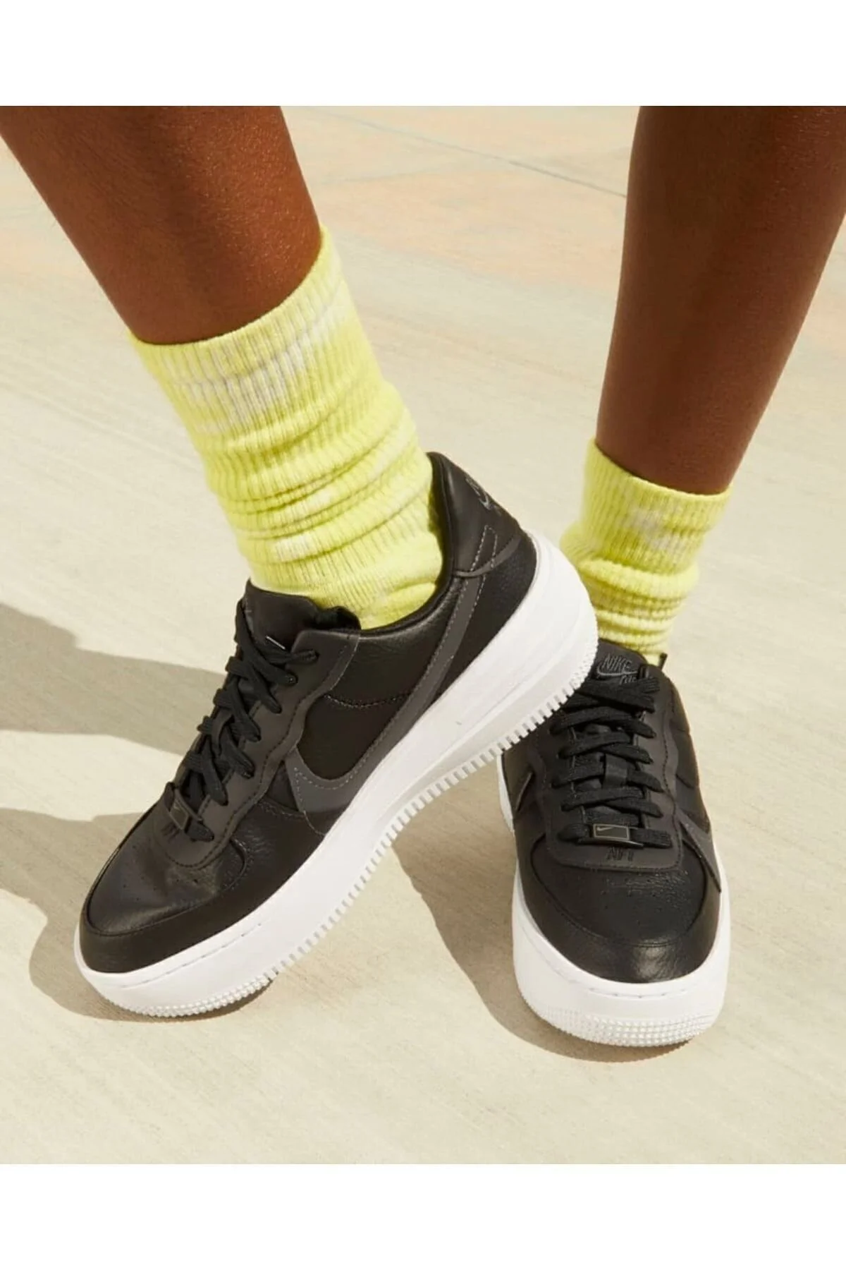 کفش زنانه ایرفورس 1 Pltaform ورزشی با رنگ سیاه نایک Nike