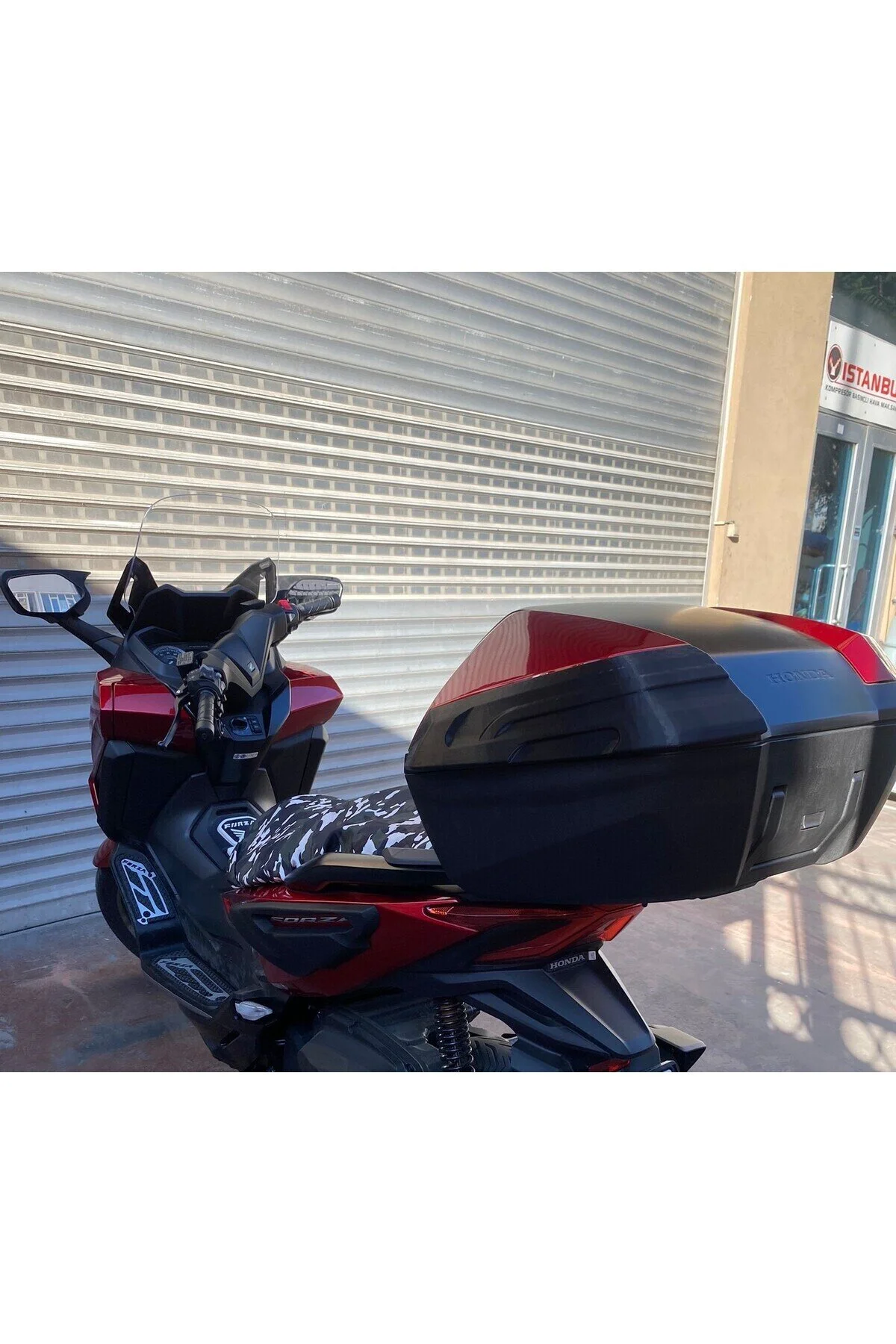 ست بدنه موتورسیکلت مجموعه حفاظت کیسه های سازگار با HONDA FORZA 250 TOP CASE 2021 2024 modimot