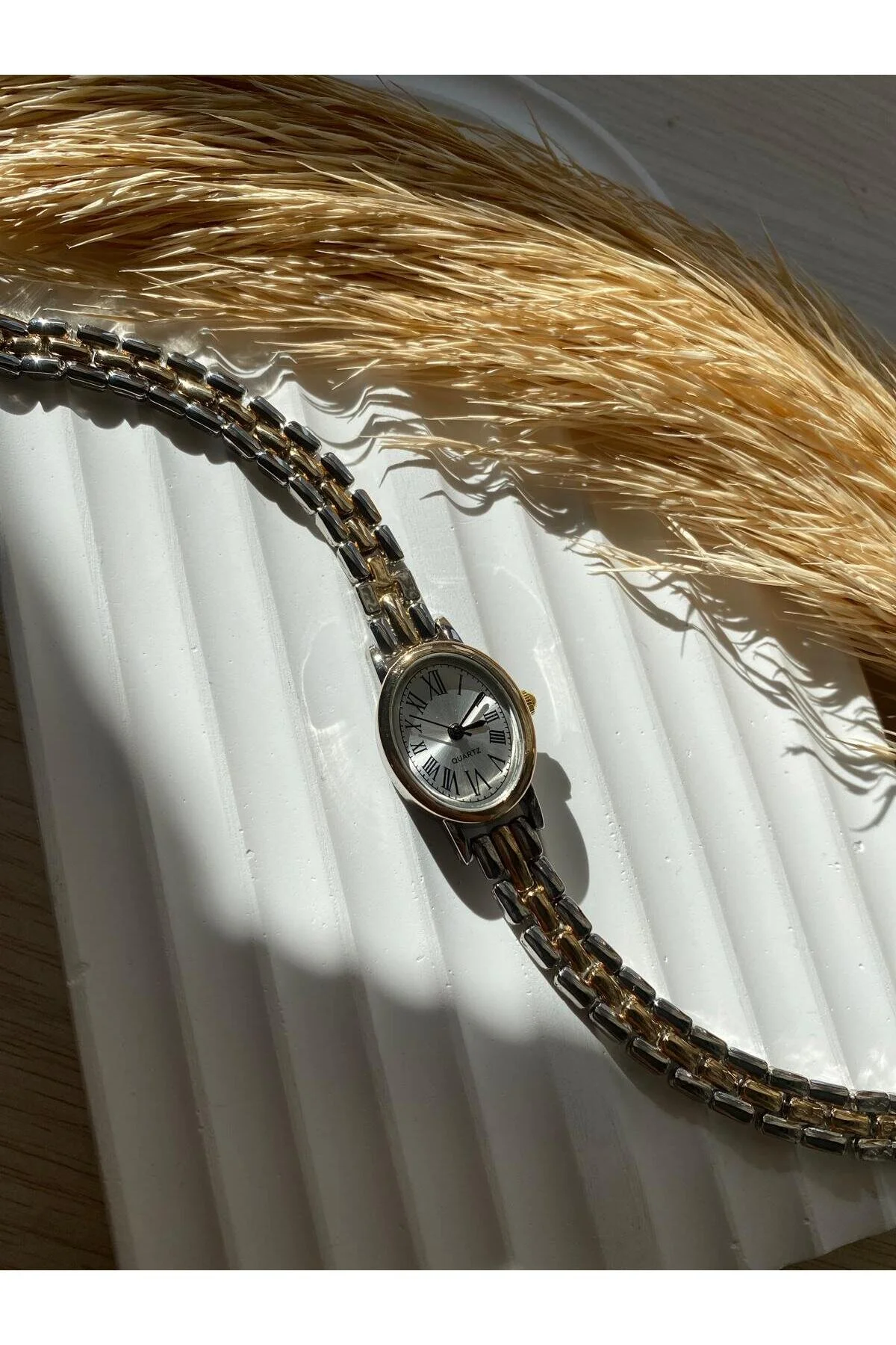 ساعت مچی زنانه RUBSEY VINTAGE رترو مینیمال مهره مدل 1 تکه QUARTZ