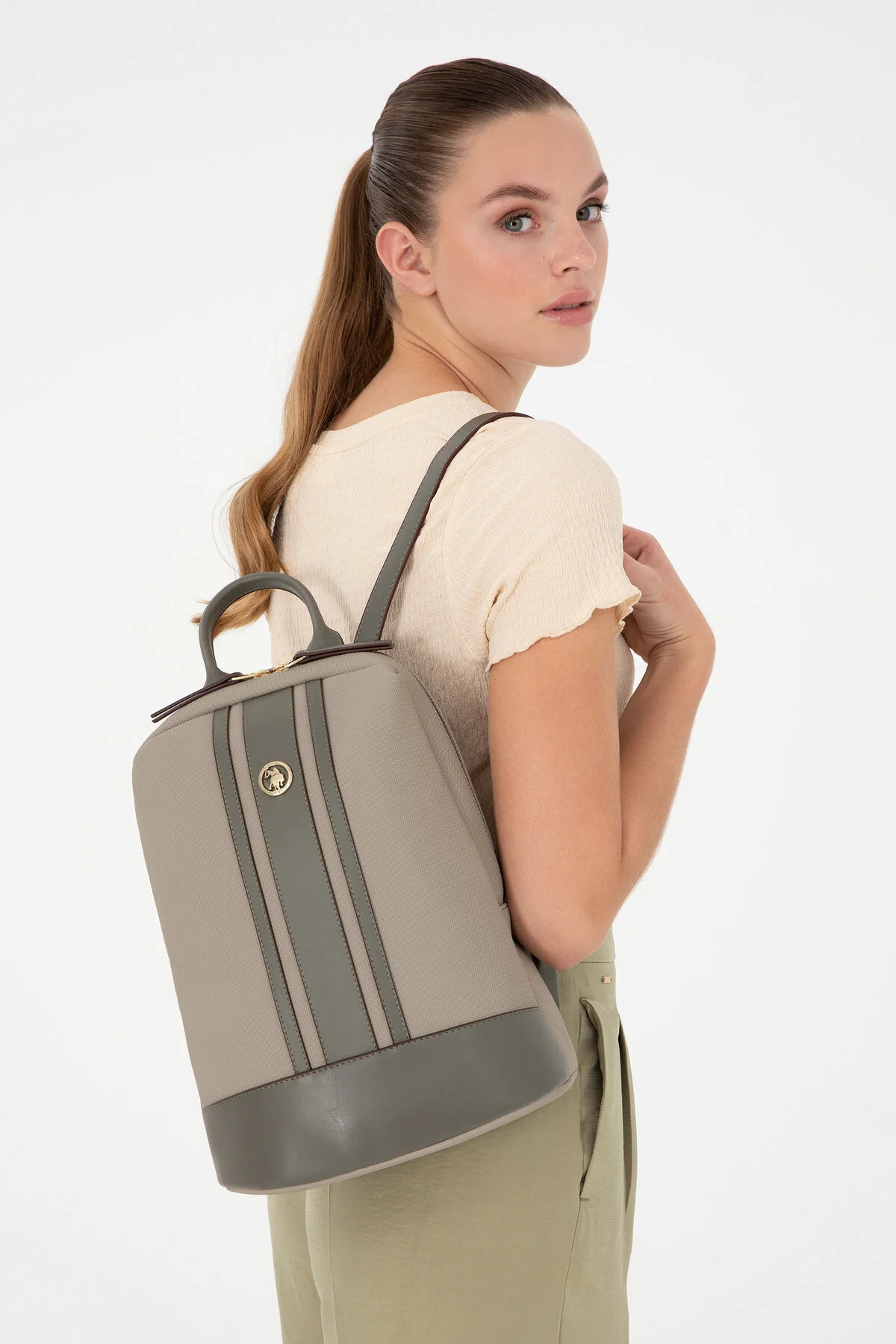 کوله پشتی زنانه رنگی با طراحی روزمره و مقاوم در برابر استفاده طولانی U.S. Polo Assn.