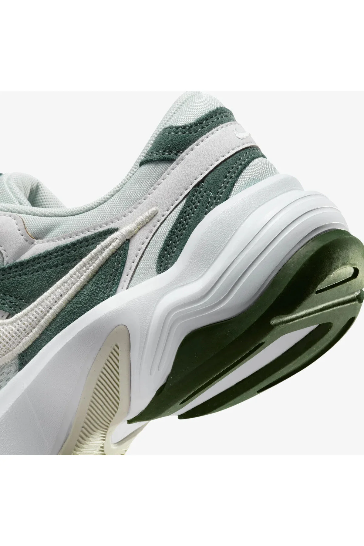 کفش زنانه پیاده روی Al8 نایک Nike