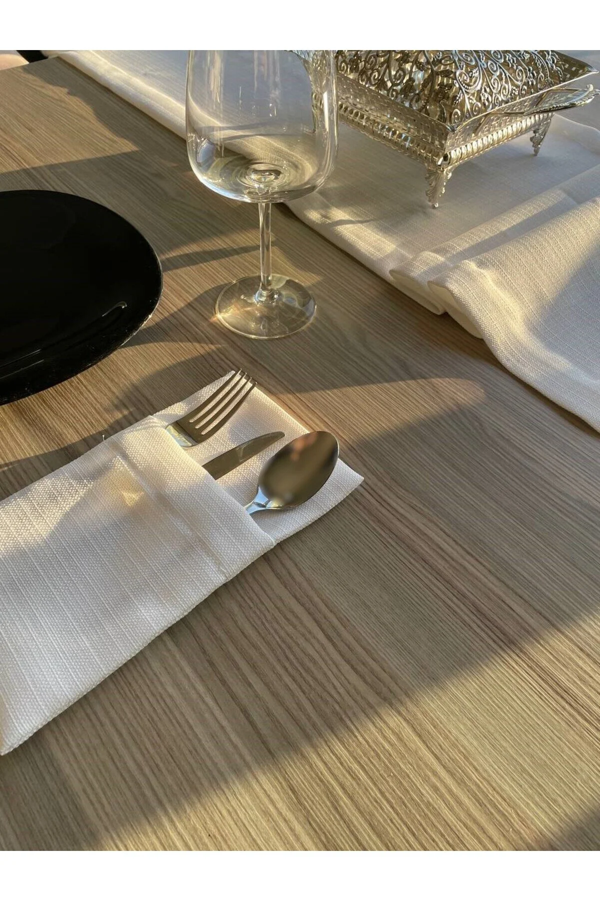 رانر و زیر بشقابی خدمات قاشق 6 LINEN اورجینال Pyramid Home