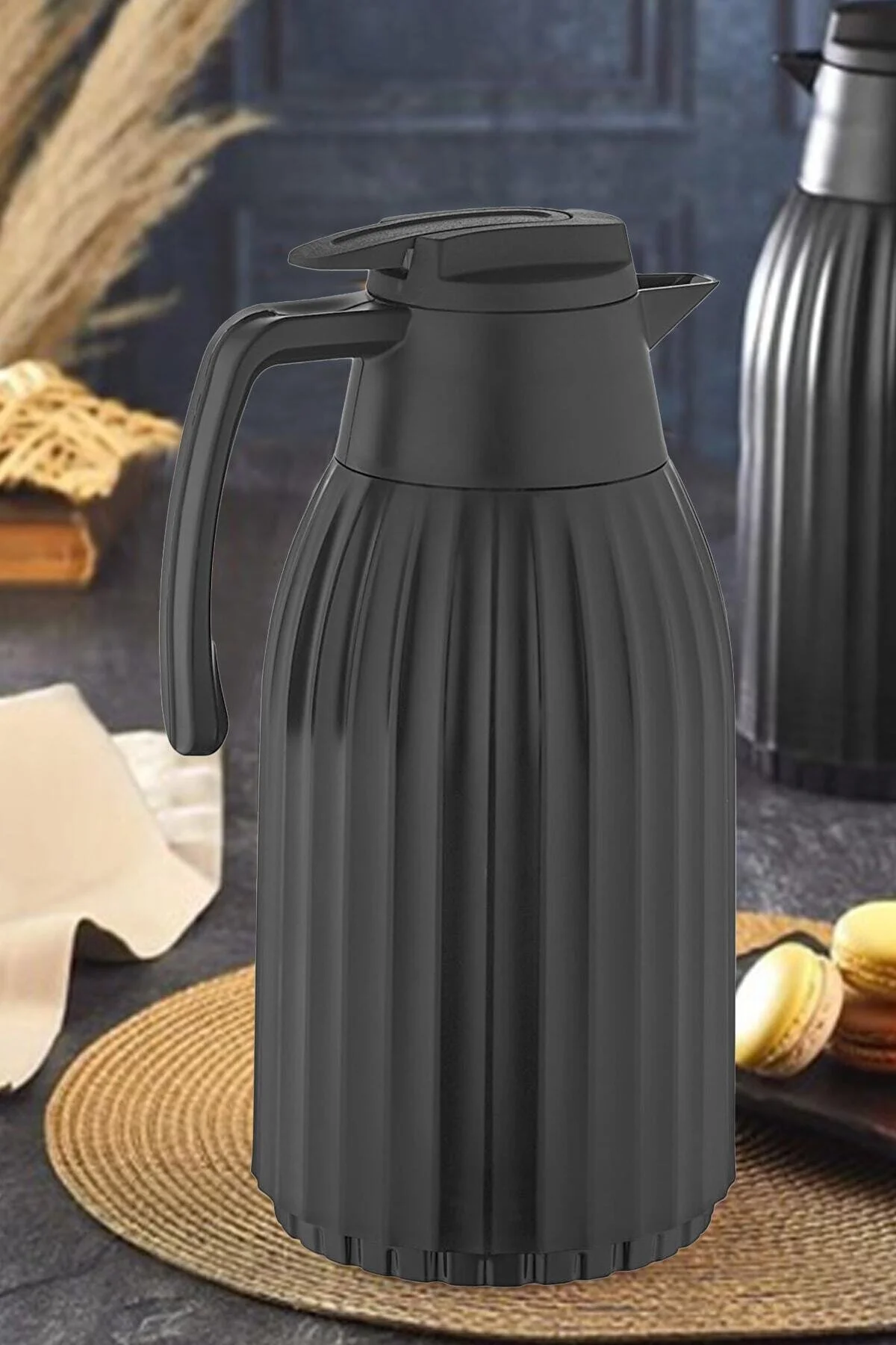 فلاسک قمقمه شیشه ای موجدار 1.5 لیتری PNG 7004 مشکی اورجینال Penguen