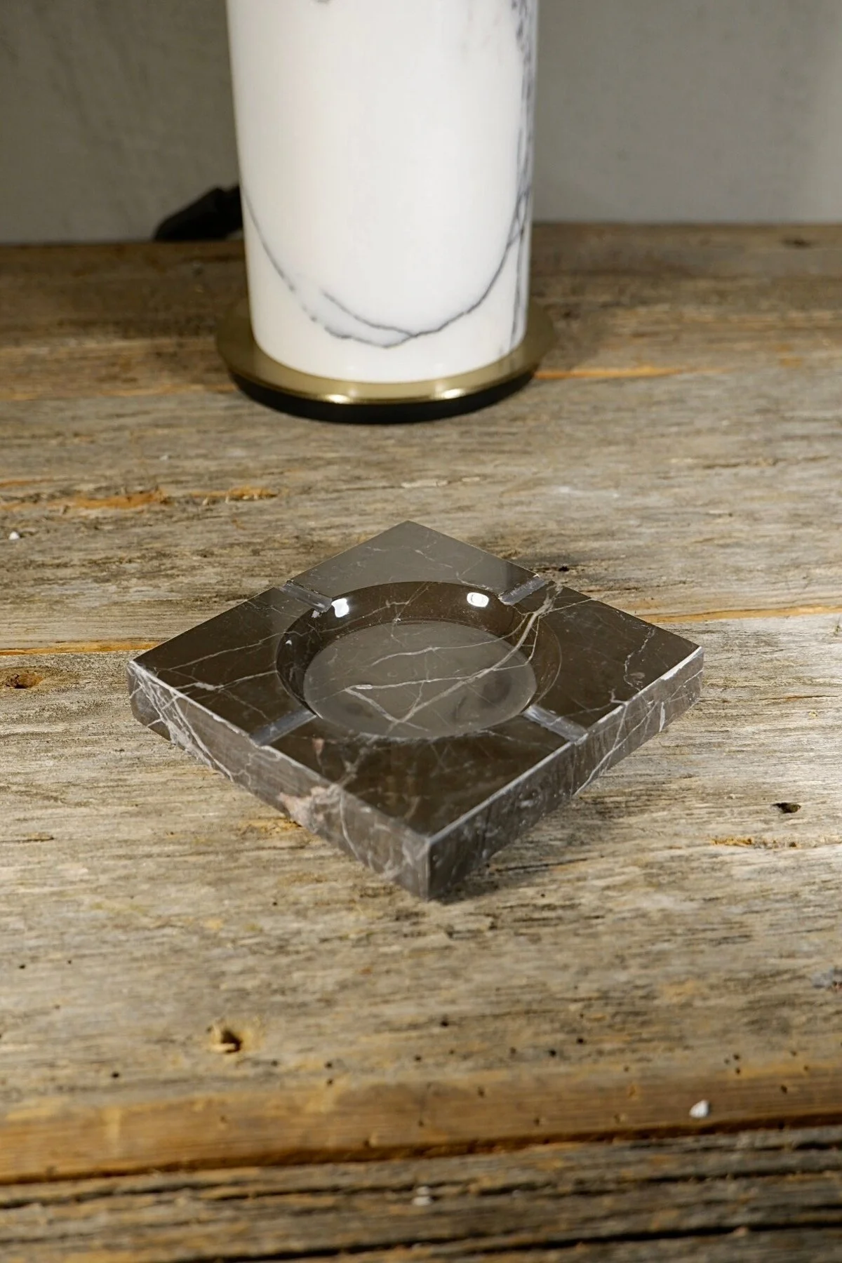 زیرسیگاری زیتون AVANT GARDE MARBLE ASHTRAY 12 X 2 CM Voodo Concept