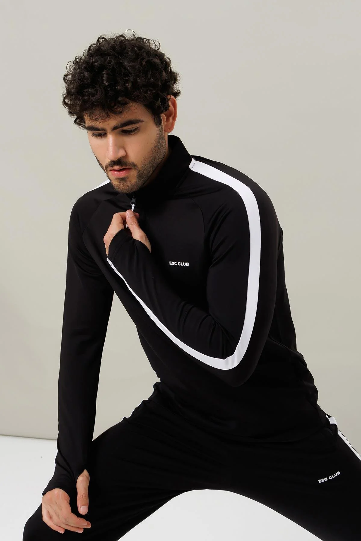 ست گرمکن ورزشی مردانه یقه 2 جیب سیاه به صورت قائم 4 فصل میکرو SHARDON پارچه غواصی SLIMFIT TRACKSUIT تیم A31 Escetic