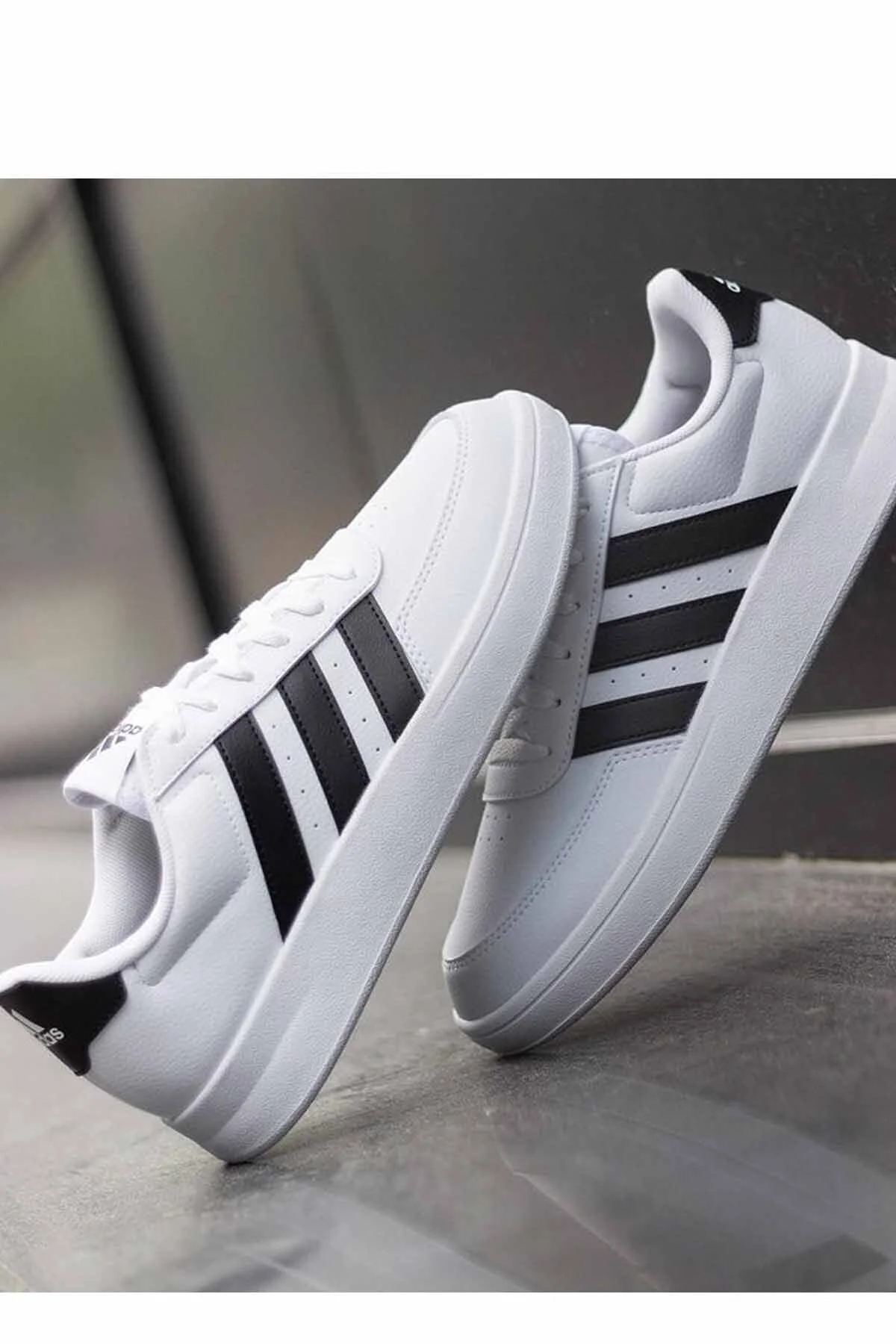 اسنیکر مردانه اسنکارهای سفید اورجینال آدیداس adidas