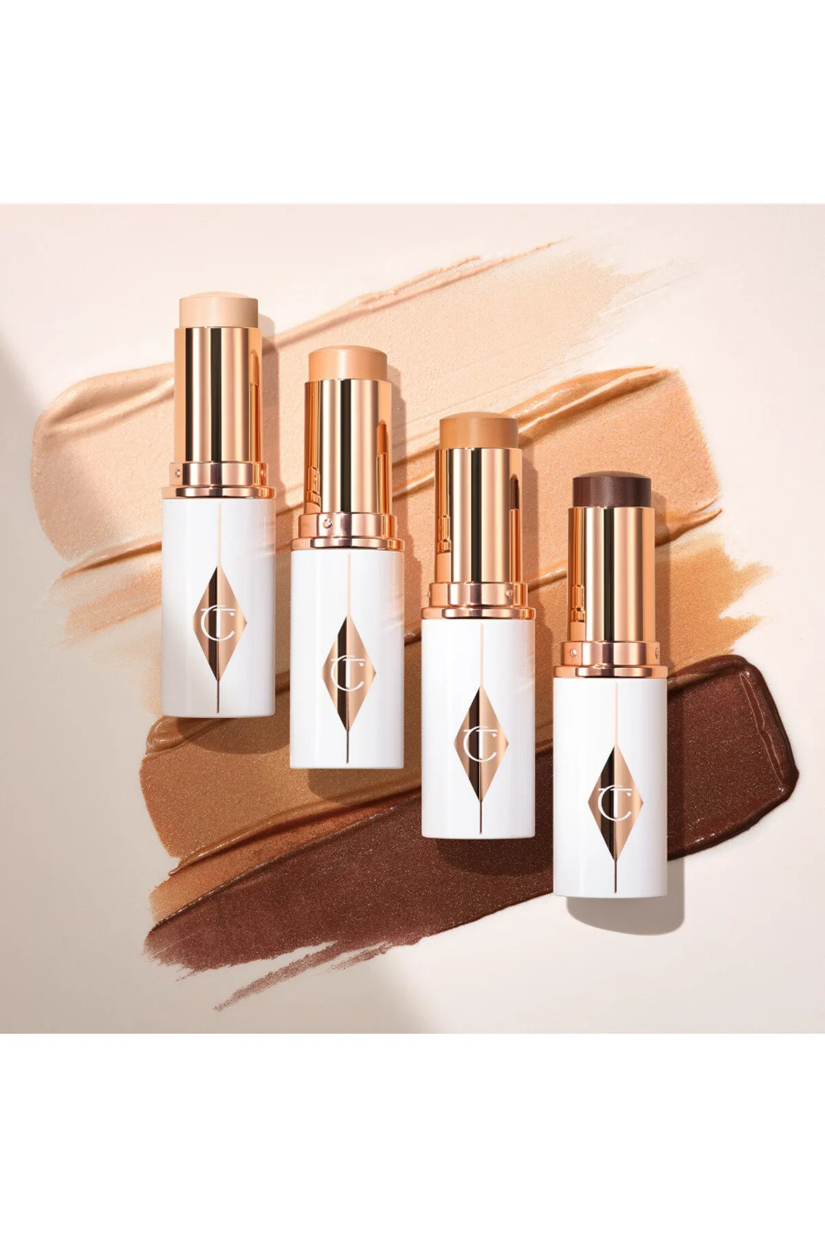 کرم پودر رنگ درخشان پوست غیر واقعی بنیاد چوب مرطوب کننده 8 گرم charlotte tilbury
