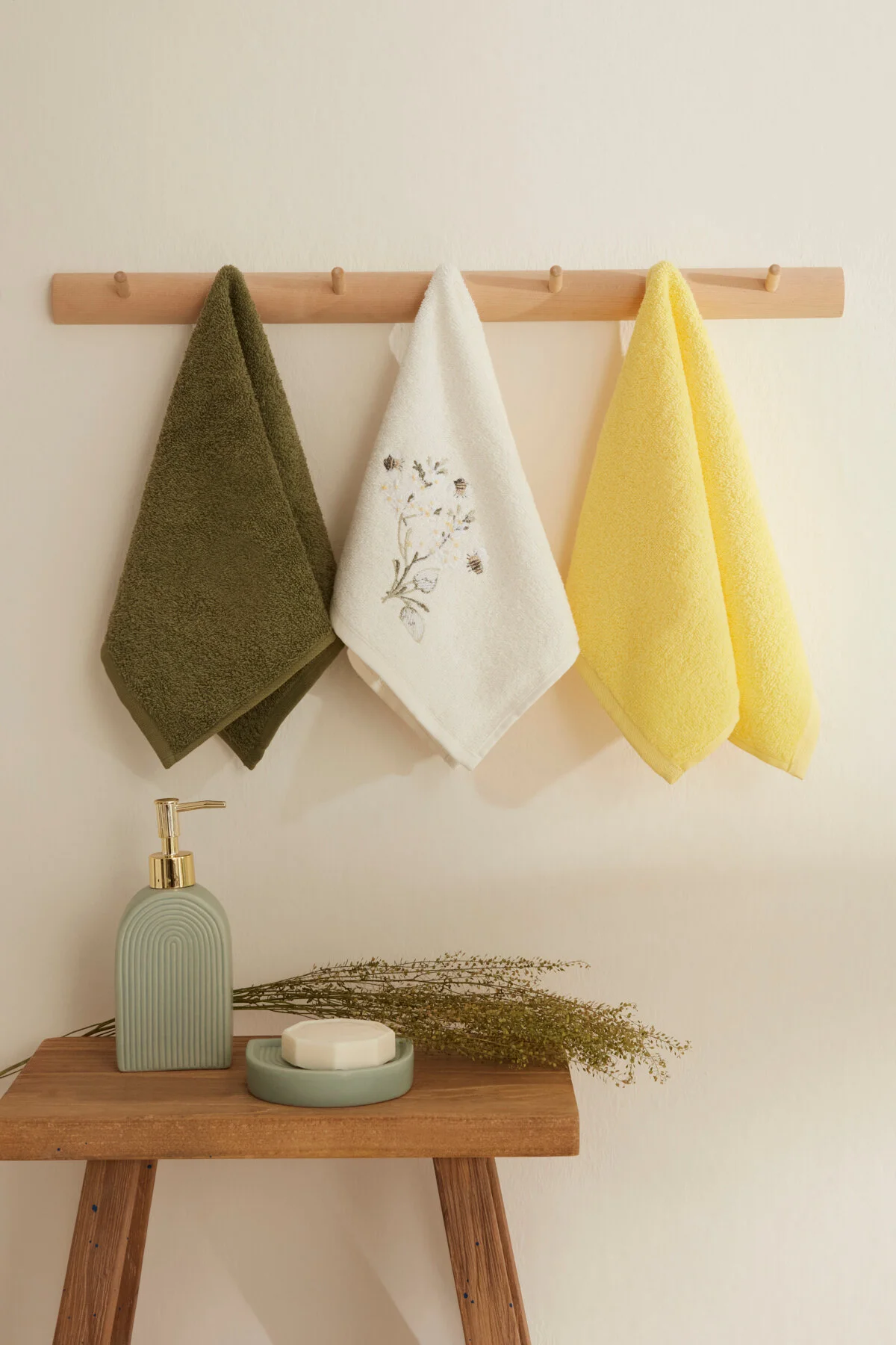 حوله مجموعه دست 3 دیزی کاراجا Karaca Home