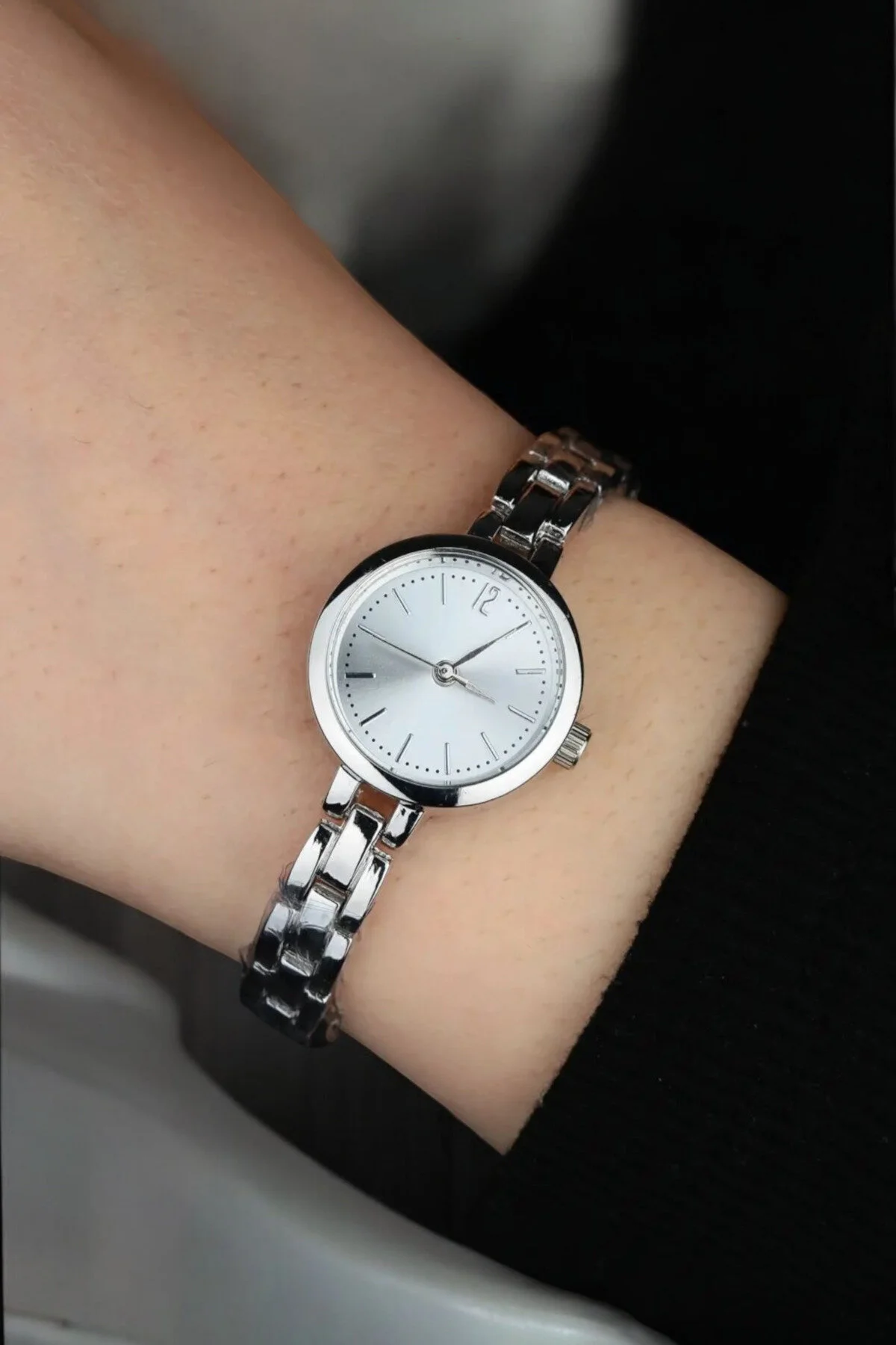 ساعت مچی مینیمال سری ویژه نقره ای رنگ DARK BLANC