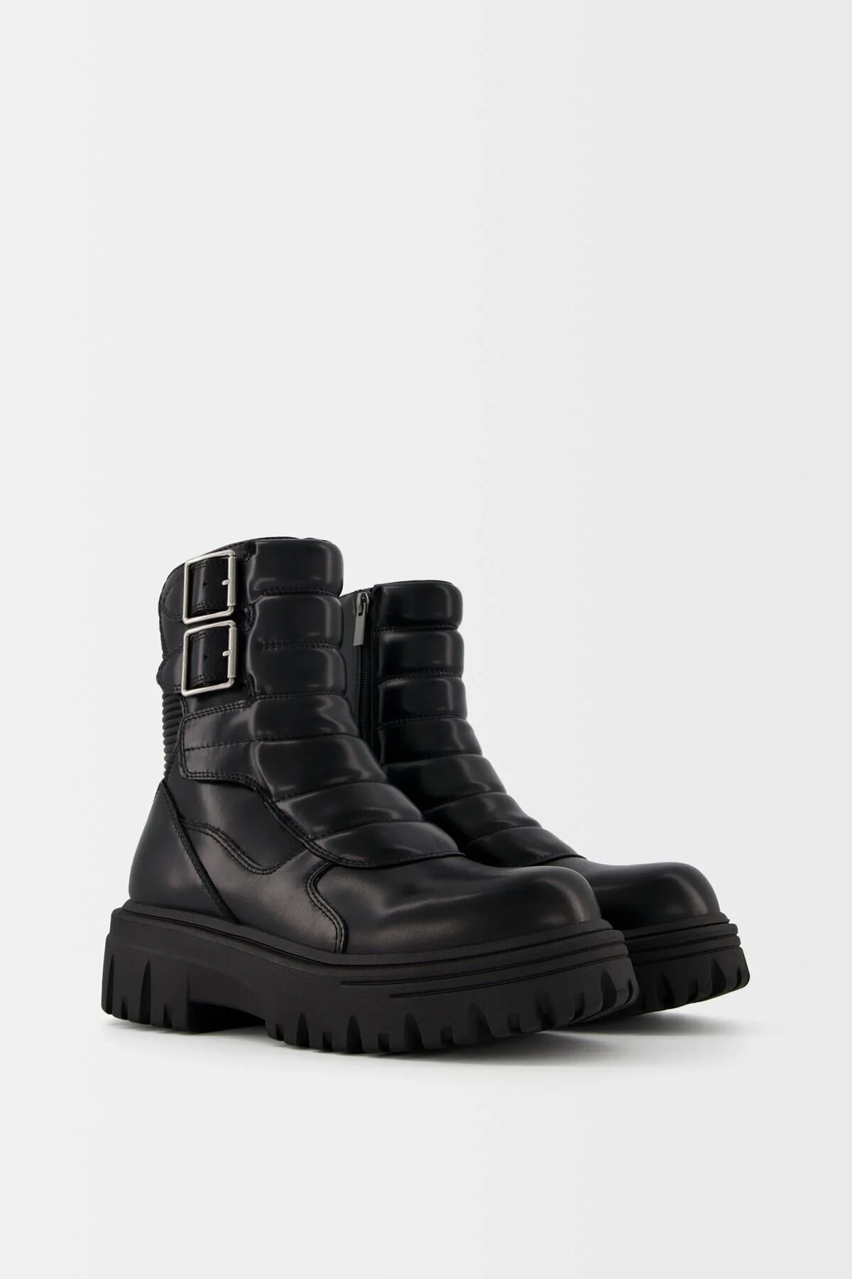 بوت مردانه مچ دست سکوی Bokalı برشکا Bershka