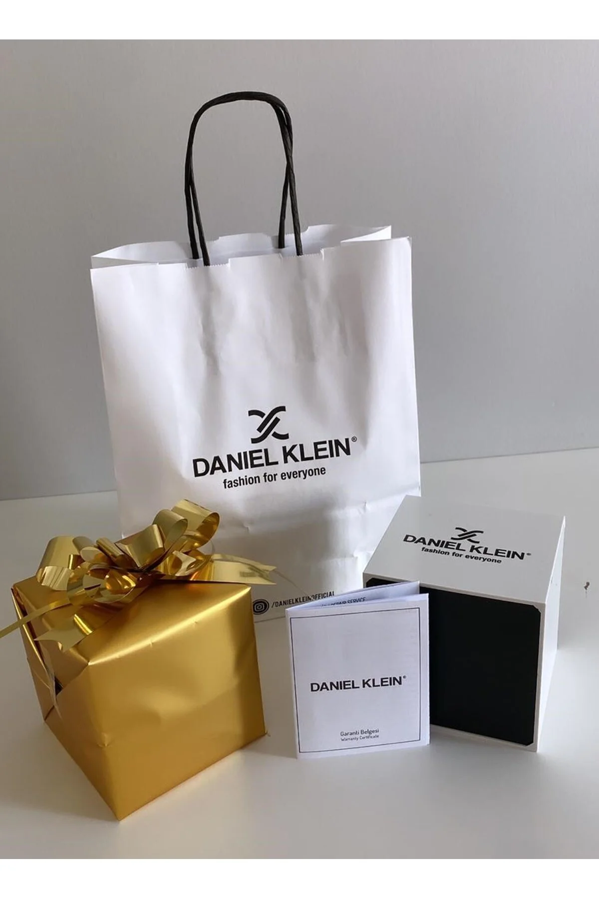 ساعت نود زنانه مارک زرد نقره ای با نام تجاری کوچک کیس مچ دست هدیه دستبند دنیل کلین Daniel Klein