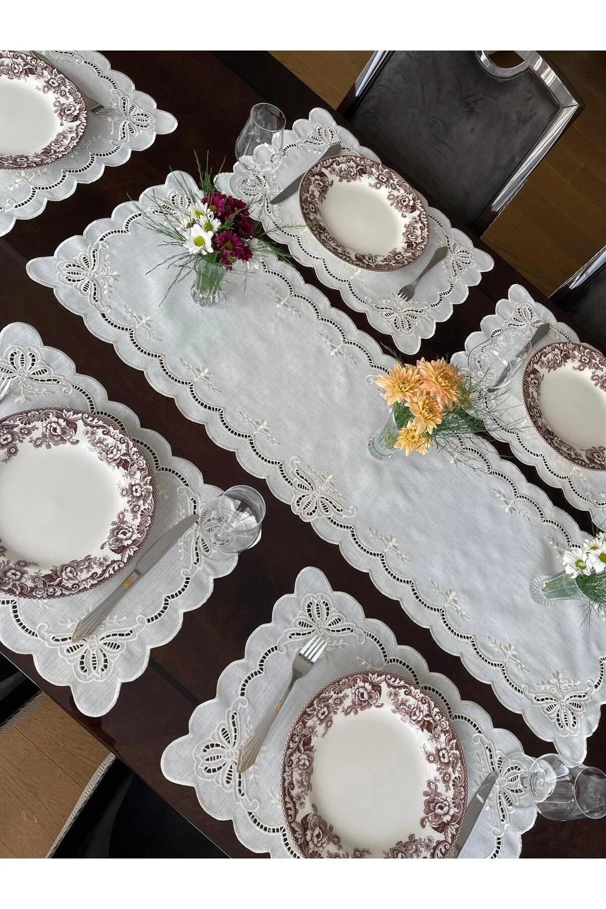 رانر و زیر بشقابی دونده کار سوراخ. مدل پروانه. 36 116 سانتی متر QBR Home