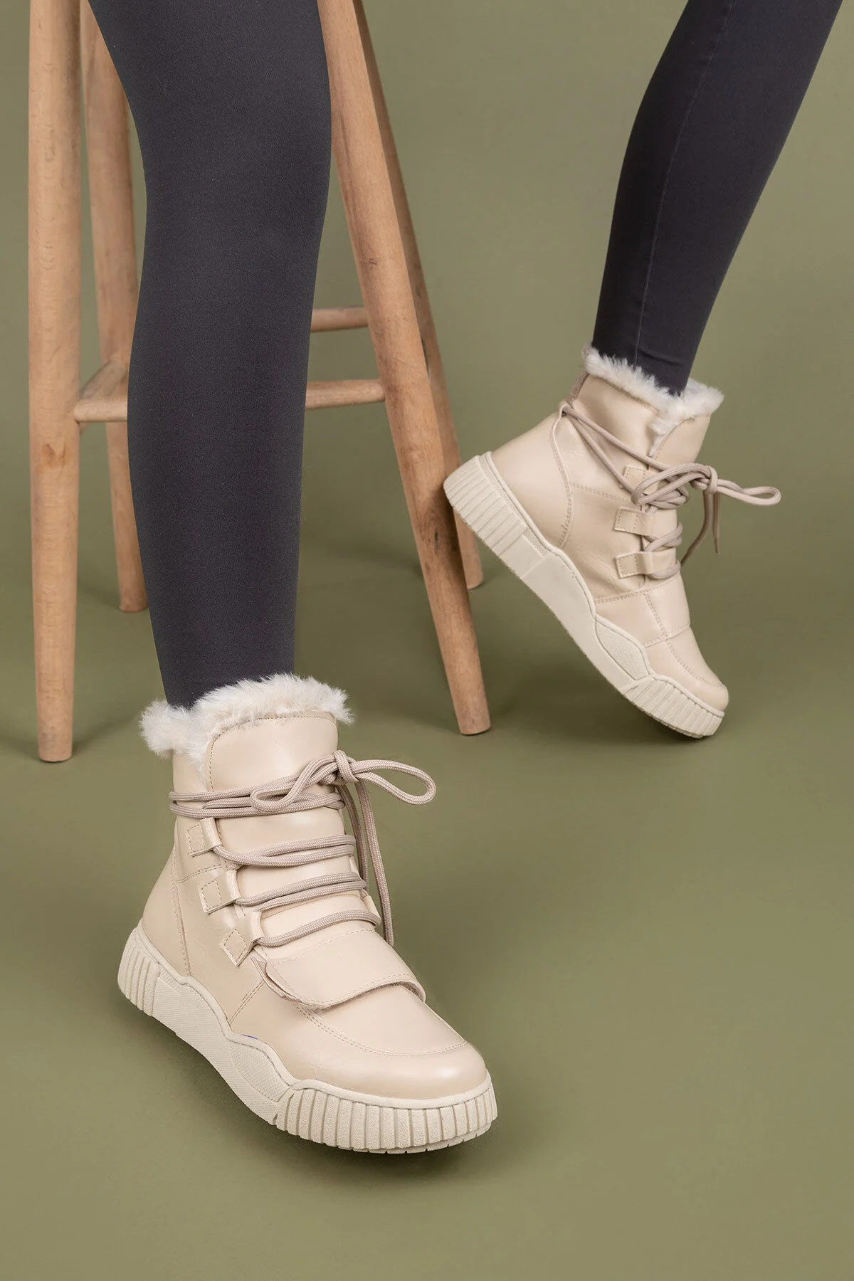 چکمه و بوت های بژ زنانه SHEARLING ZACUN – آستر داخلی گرم راحت زیره توری بدون لغزش طراحی شیک Getcho
