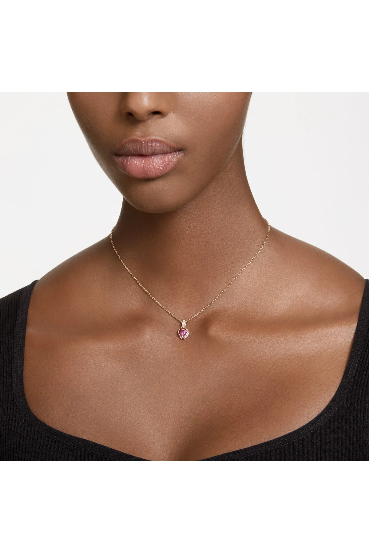 گردنبند کریستال کروما قلب قرمز روکش طلا سواروسکی اورجینال Swarovski