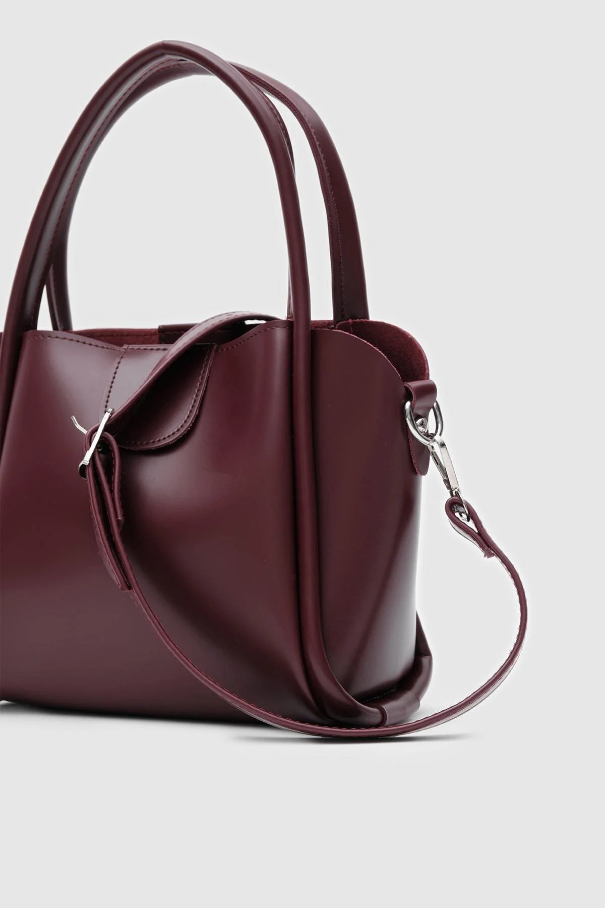 کیف پیام رسان دستی و کراس بادی بکا CLARET RED Shule Bags