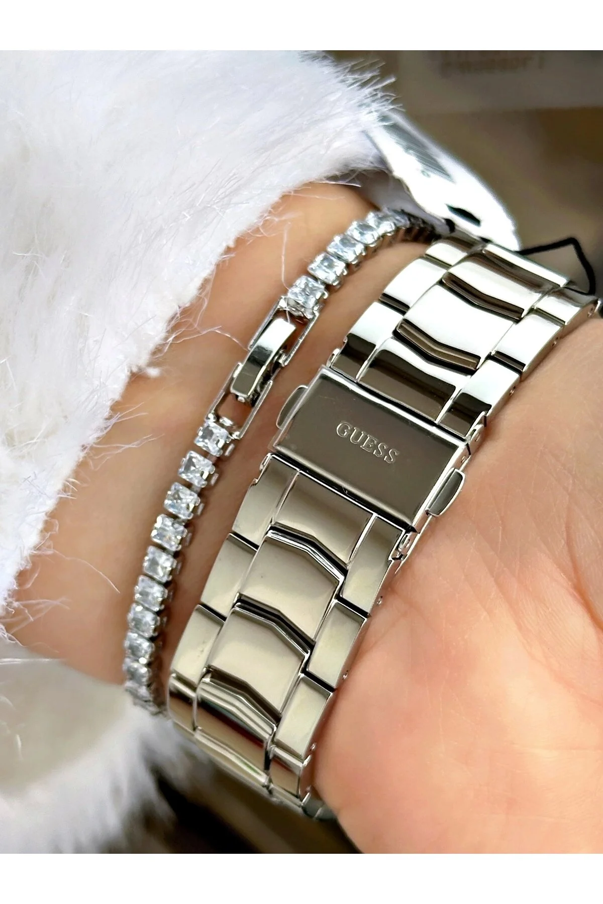 ساعت مچی زنانه GUGW0685L1 اورجینال Guess