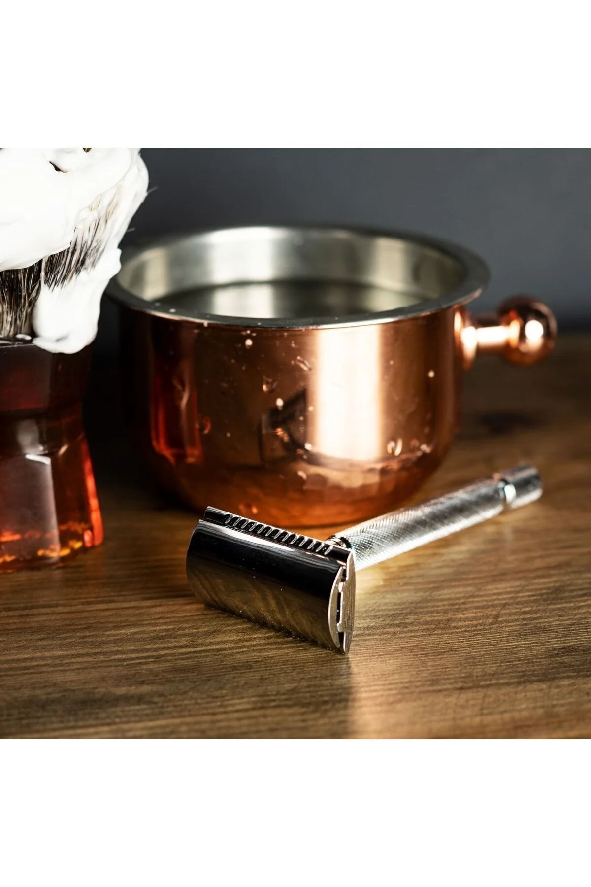 تیغ اصلاح کروم با دسته بلند و بدون تیغه مناسب برای اصلاح مرطوب و بدون تحریک پوست Pearl Shaving