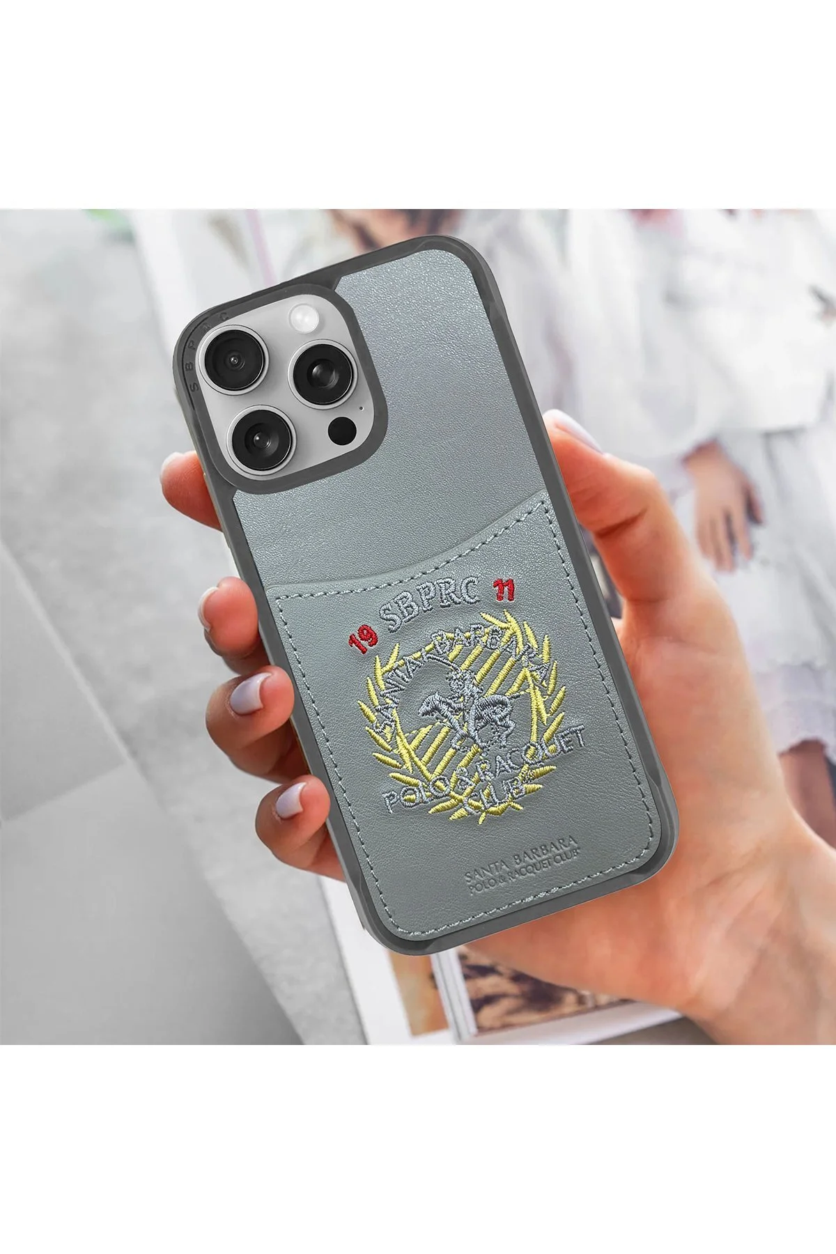 کاور و قاب کارت ویزیت طرح دار با جیر گلدوزی SBPRC IPHONE 16 PRO MAX Santa Barbara Polo Racquet Club