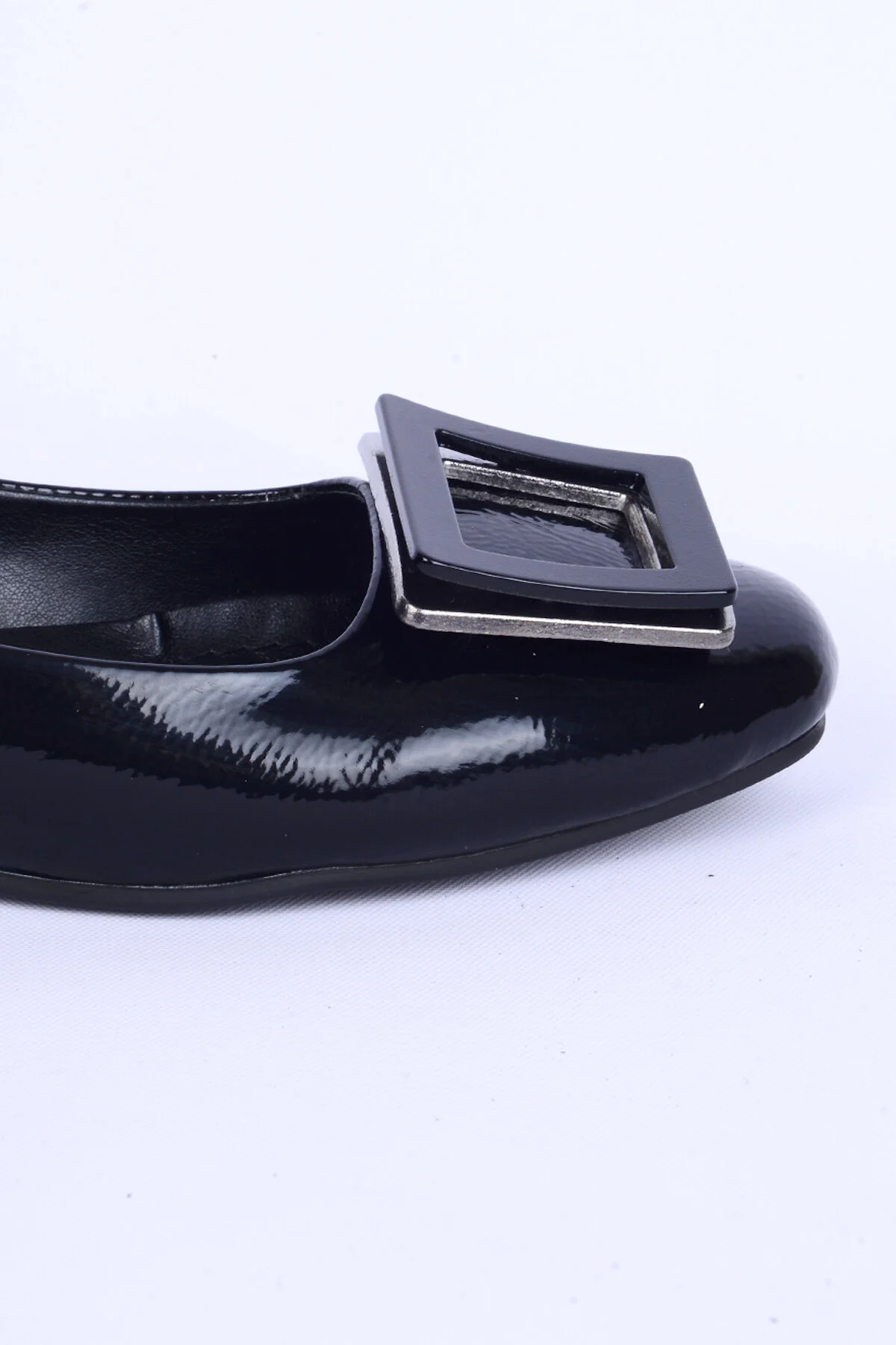 کفش زنانه بند دار چرمی دست و پنجه نرم جلو رایگان پیر کاردین Pierre Cardin