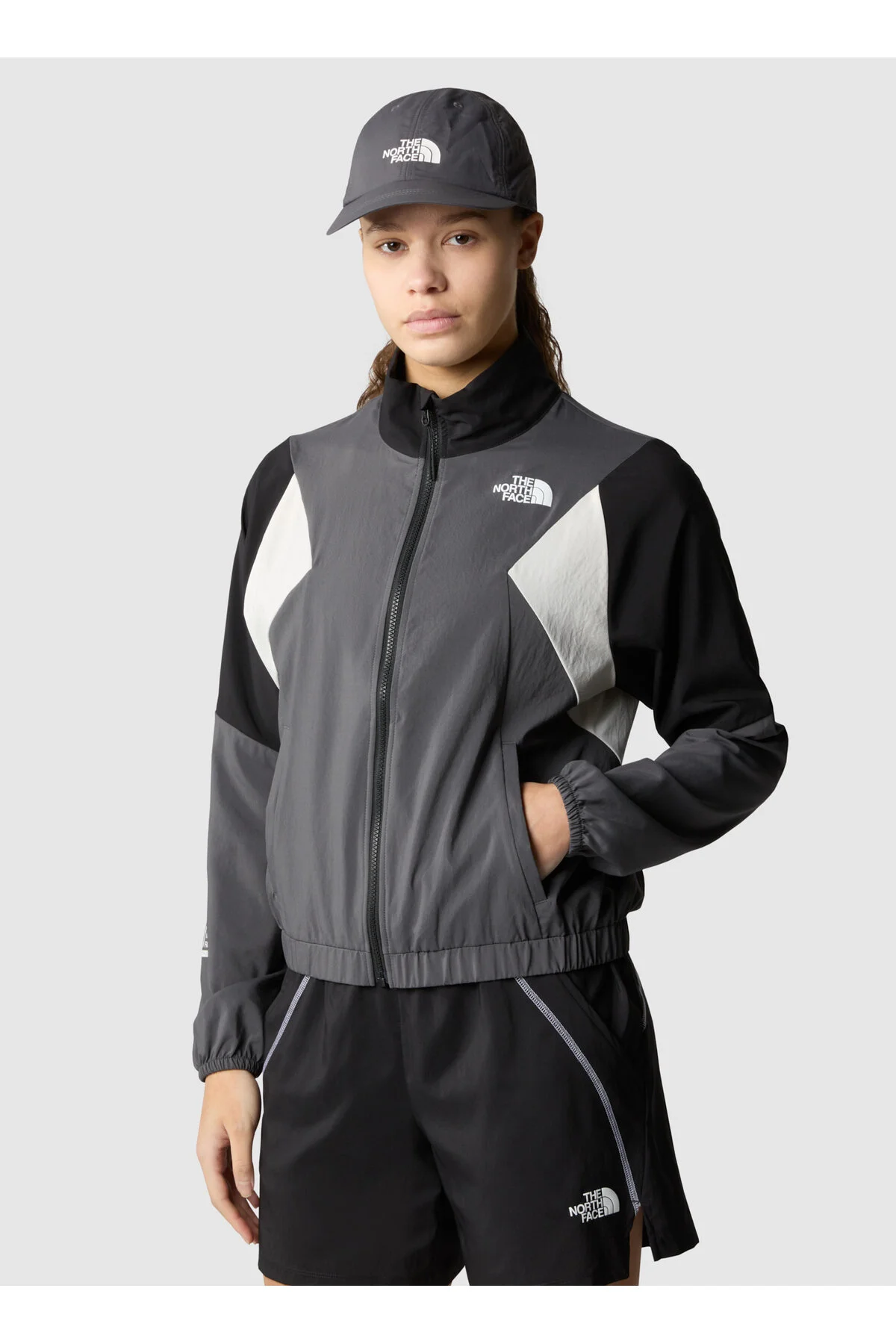 سویشرت زنانه از برند نورث فیس مدل MA WIND TRACK TOP The North Face