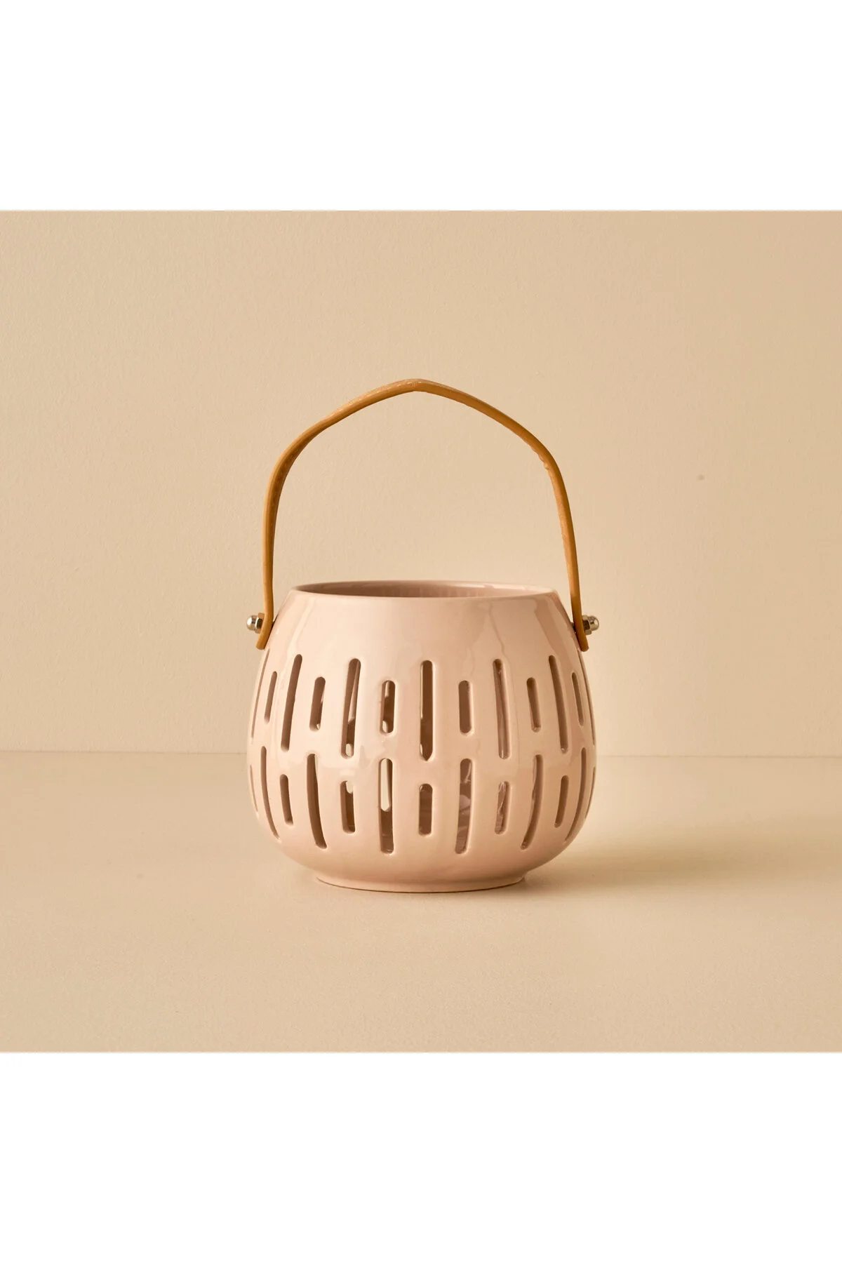 شمعدان و جاشمعی SHINE LANTERN PINK 14X12 سانتی متر بلا میسون Bella Maison