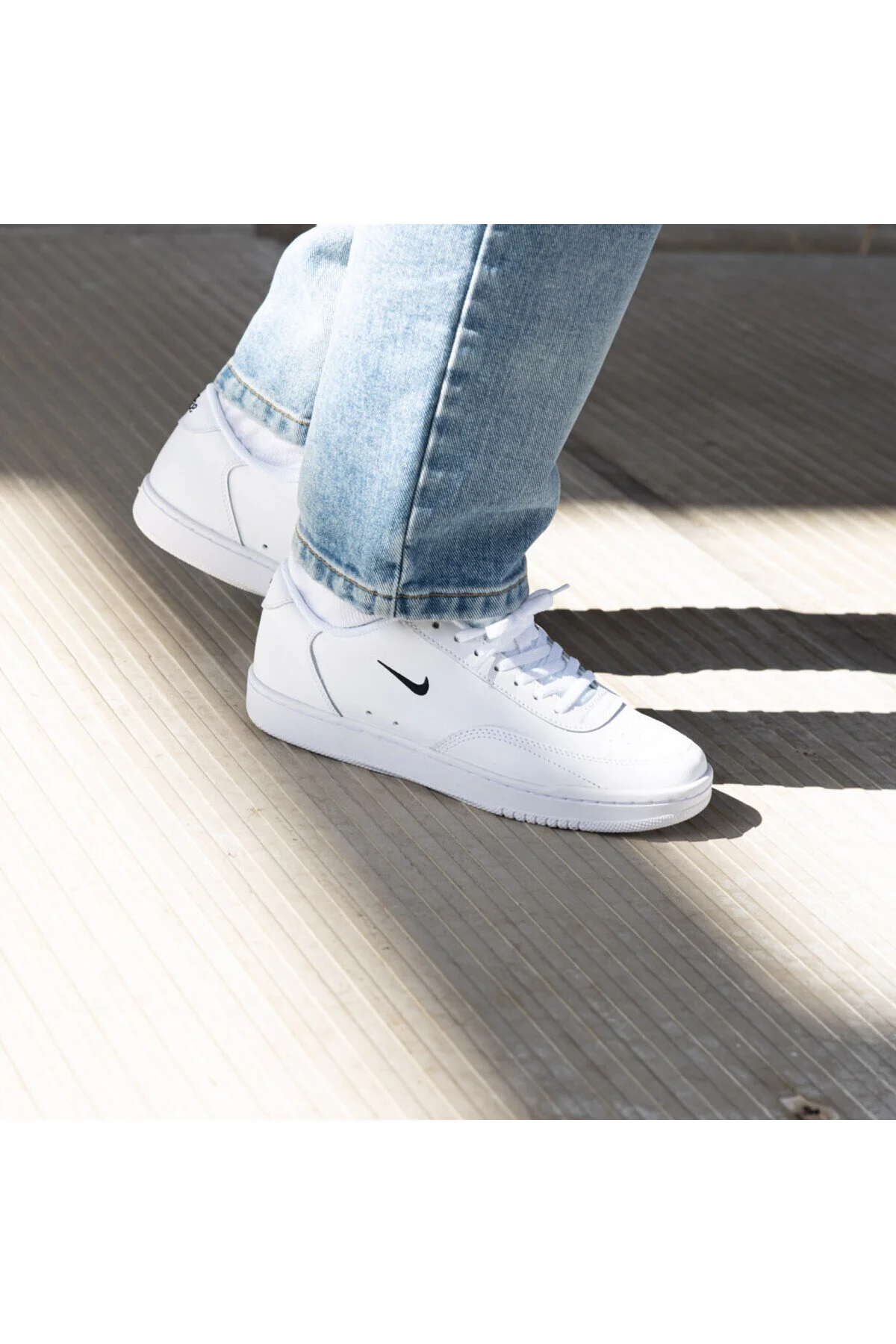 کفش پیاده روی مردانه دادگاه نایک Nike