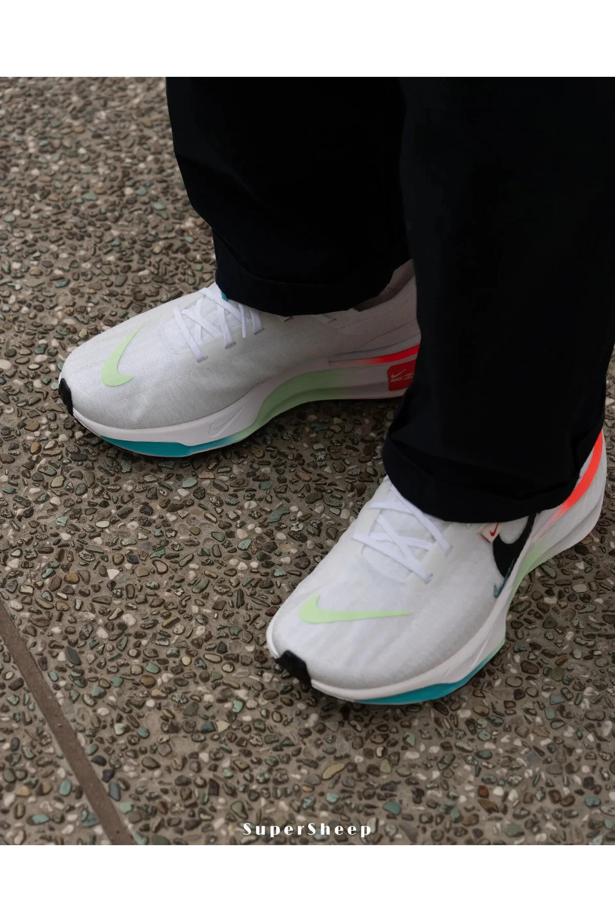 کفش دو و تمرین مردانه ZOOMX شکست ناپذیر 3 'سال اژدها' نایک Nike
