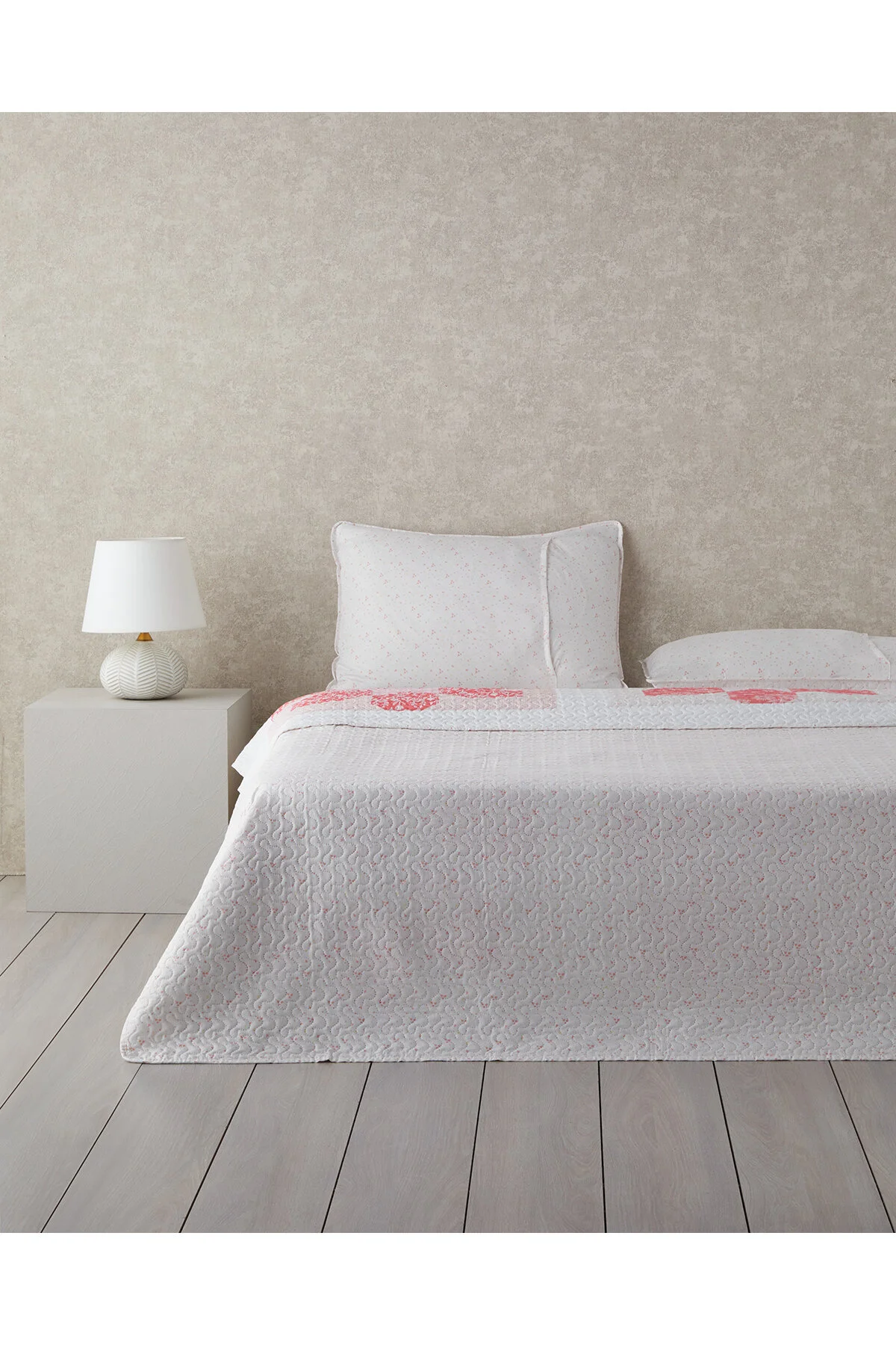 روتختی یک نفره قلب دوست داشتنی دو چند منظوره مجموعه تختخواب 160X220 سانتی متر صورتی English Home