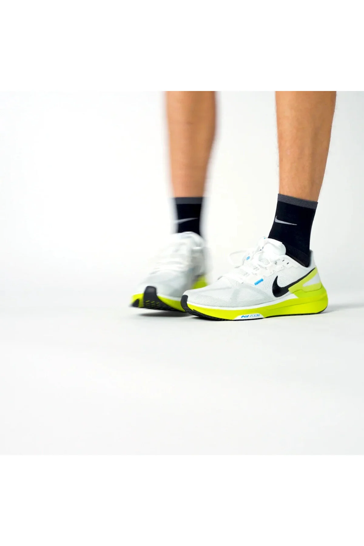 کفش دو و تمرین مردانه ساختار زوم هوا 25 'سیاه سایبری سفید' نایک Nike