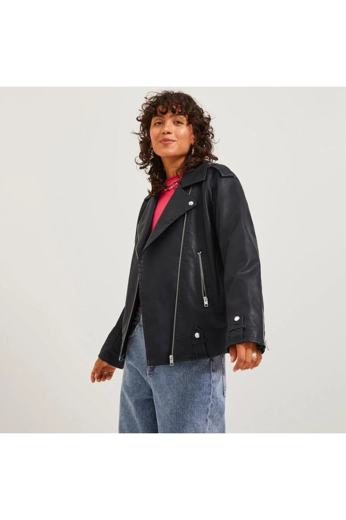 جکت زنانه جک اند جونز مدل JJXX با طرح پیودر ترکیب استایل و دوام Jack & Jones
